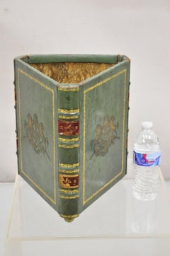 Vintage Italian Regency Grünes Leder Dreieckiges Buch Form Papierkorb Mülleimer