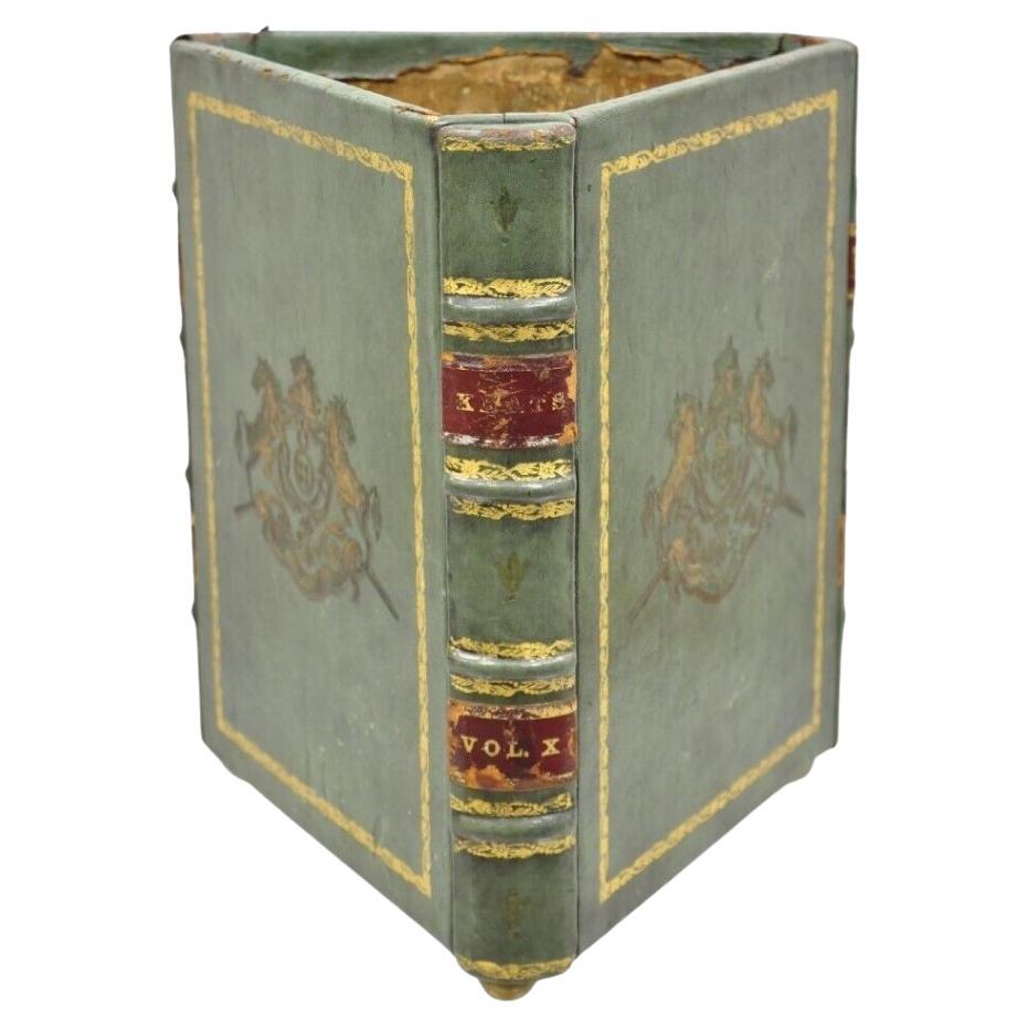 Trashcan en forme de livre triangulaire en cuir vert de style Régence italienne vintage
