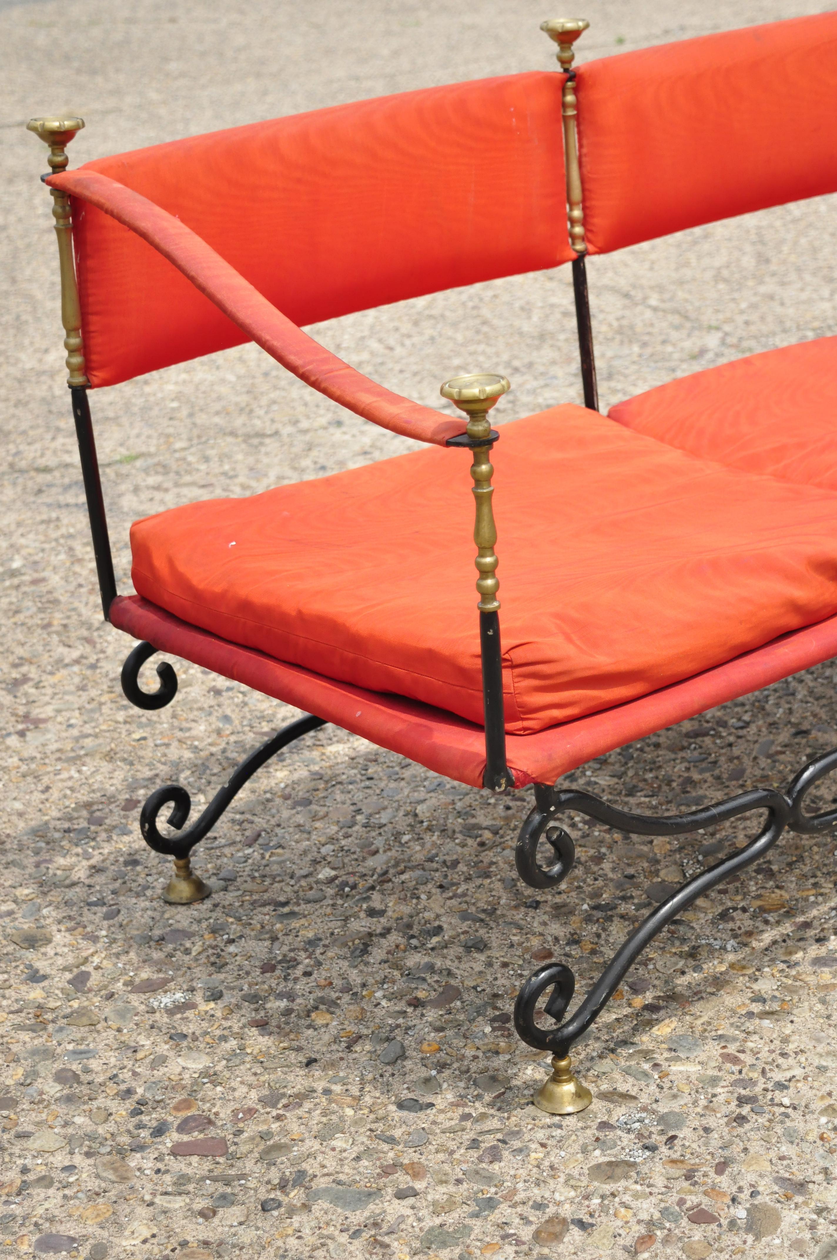20ième siècle Canapé trône en fer forgé avec fleuron en laiton Savonarola Curule de style Régence italienne vintage en vente