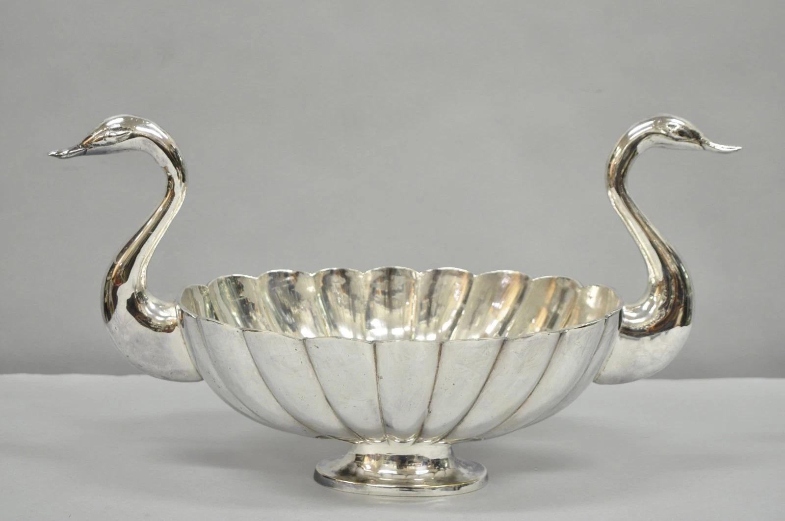 Vintage Italian Regency Silver Plated Figural Double Swan Bird Oval Fruit Bowl im Angebot 5
