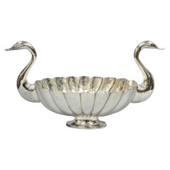 Vintage Italian Regency Silver Plated Figural Double Swan Bird Oval Fruit Bowl (Fruttiera ovale con uccello)