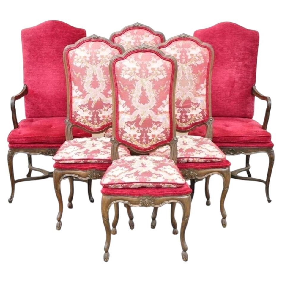 Ensemble de 6 chaises de salle à manger vintage de style Régence italienne, en noyer sculpté et revêtement en tissu rouge en vente