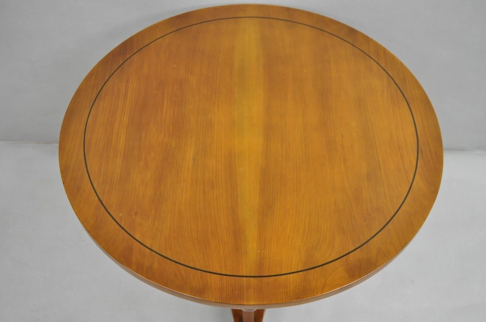 20th Century Vintage Italian Regency Style Cherry Wood Pedestal Base Round Side Table For Sale