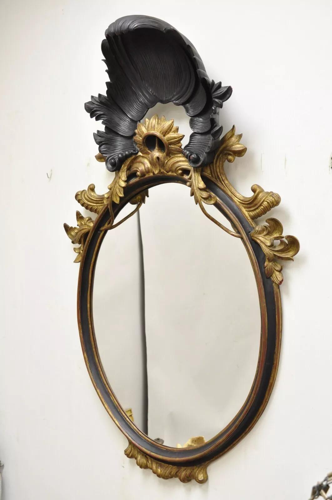 Specchio da parete ovale d'epoca in stile Regency italiano, intagliato a conchiglia e legno dorato in vendita 4