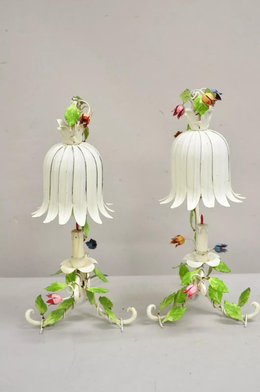 Vintage Italian Regency Tole Metal Flower Table Lamp w/ Tulip Shade - A Pair For Sale 7