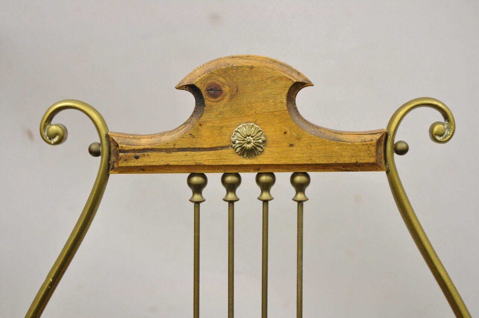 Vintage Italian Regency Holz und Messing Leier Harfe Musik Stand (Italienisch) im Angebot