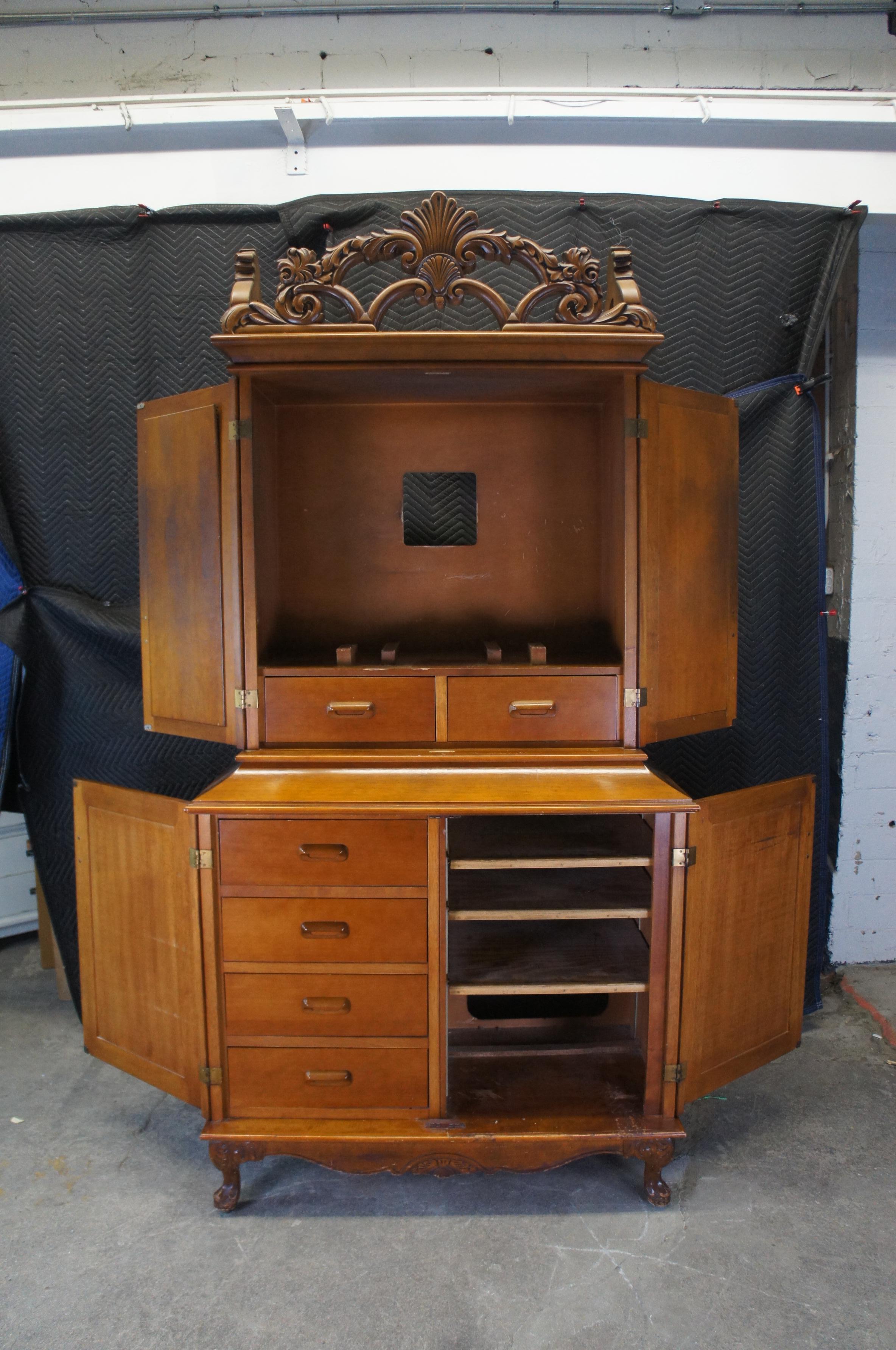 Late 20th Century Vintage Italian Renaissance NYC Plaza Hotel Mahogany Mirrored Dry Bar Hutch For Sale