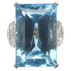 Retro Italian Repossi Aquamarine, Diamond And Gold Dress Ring, 35.00 Carats