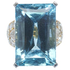 Italienischer Vintage-Kleidring aus Repossi mit Aquamarin, Diamant und Gold, 35,00 Karat