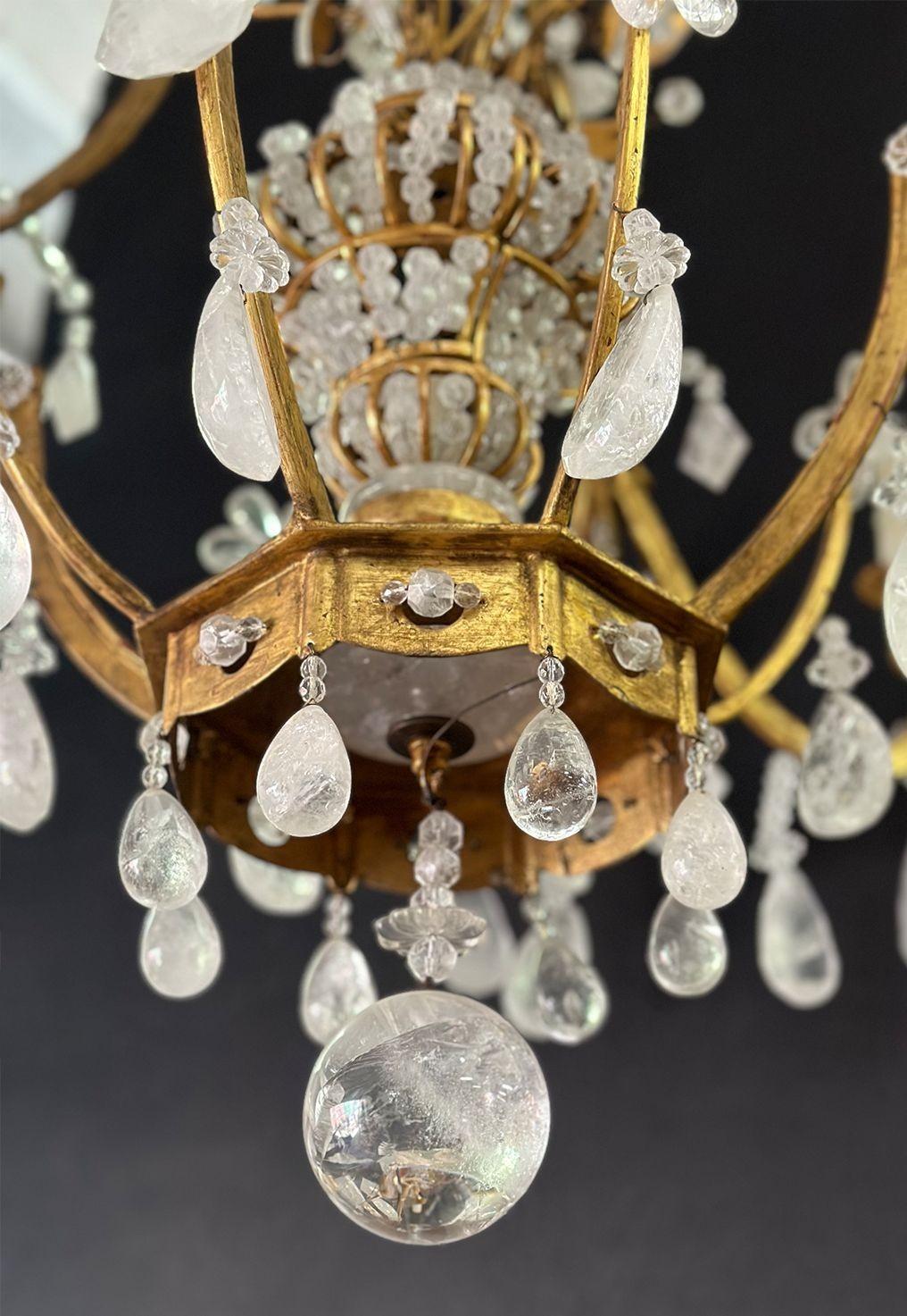 Vintage Italian Rock Crystal & Gilt Metal Chandelier For Sale 1