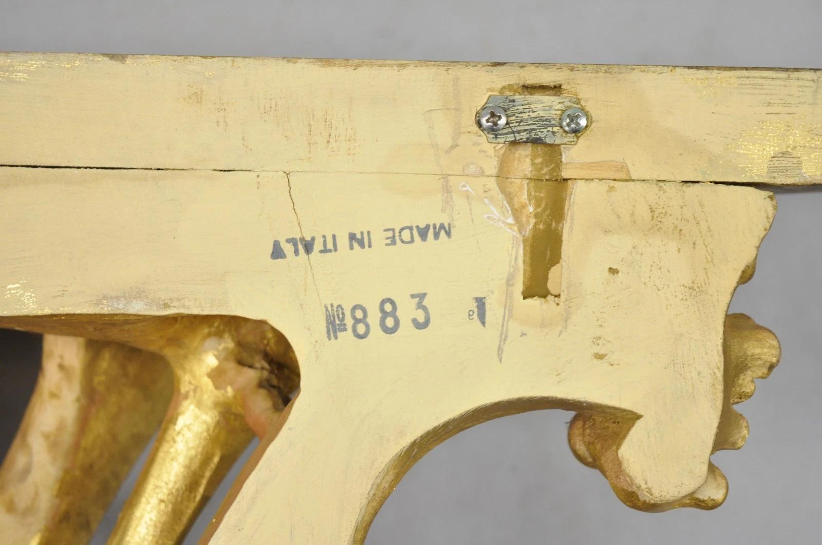 Soporte de estantería de pared grande de madera dorada y plata rococó italiana de época en venta 3