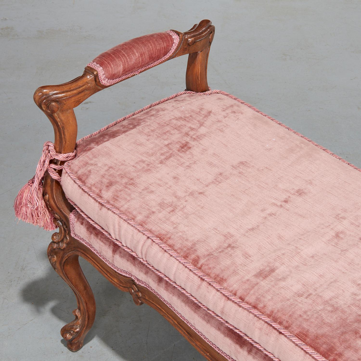 Hand-Carved Vintage Italian Rococo Style Carved Walnut Bench with Rose Velvet Upholstery For Sale