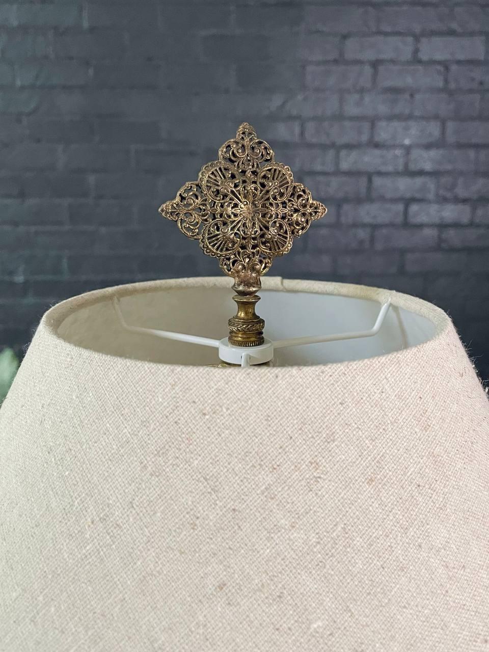 Italienische geschnitzte Vintage-Holzlampe im Rokoko-Stil im Angebot 1