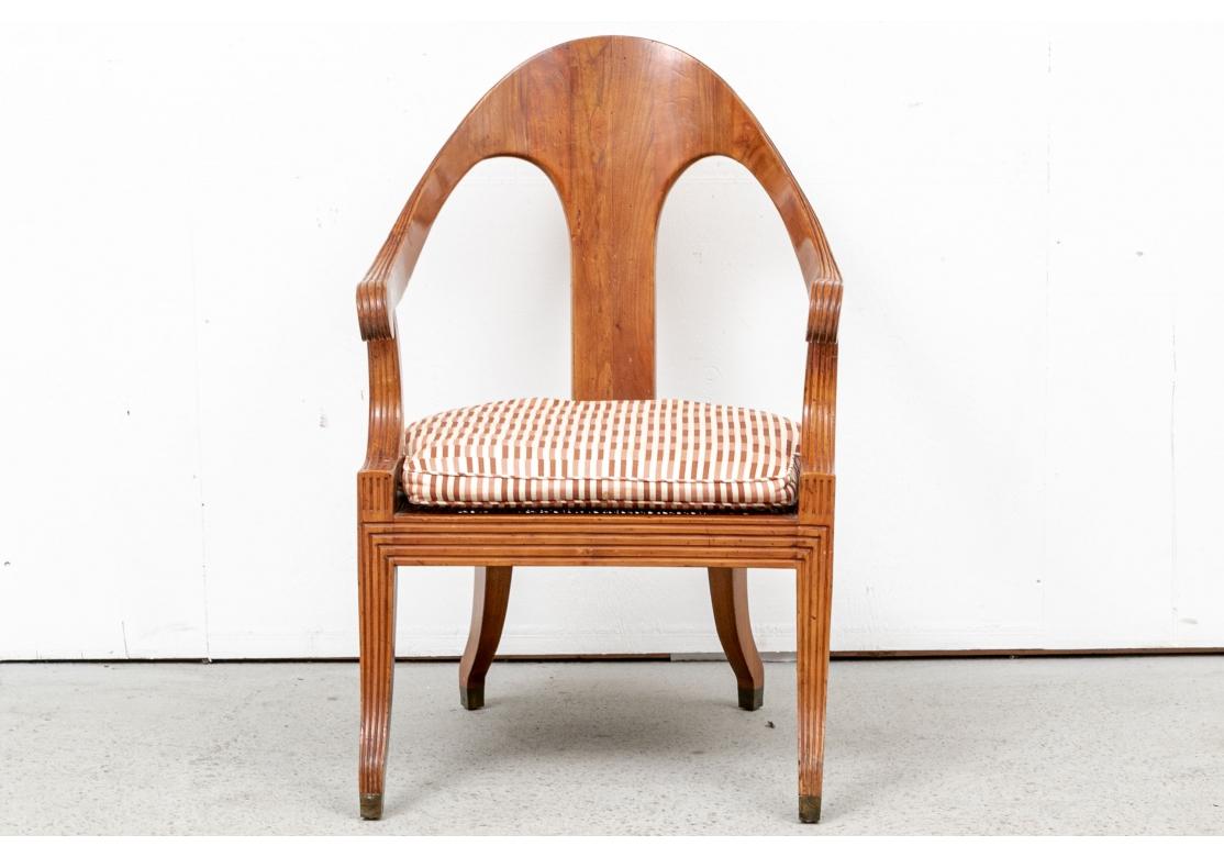 Italienischer römischer Vintage-Stuhl mit Löffelrückenlehne aus Olivenholz zur Restaurierung (Hollywood Regency) im Angebot