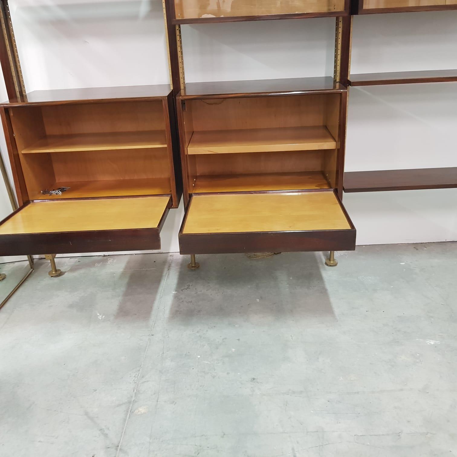 Vintage Italian Rosewood Bookcase Four Uprights and Adjustable Shelves 11