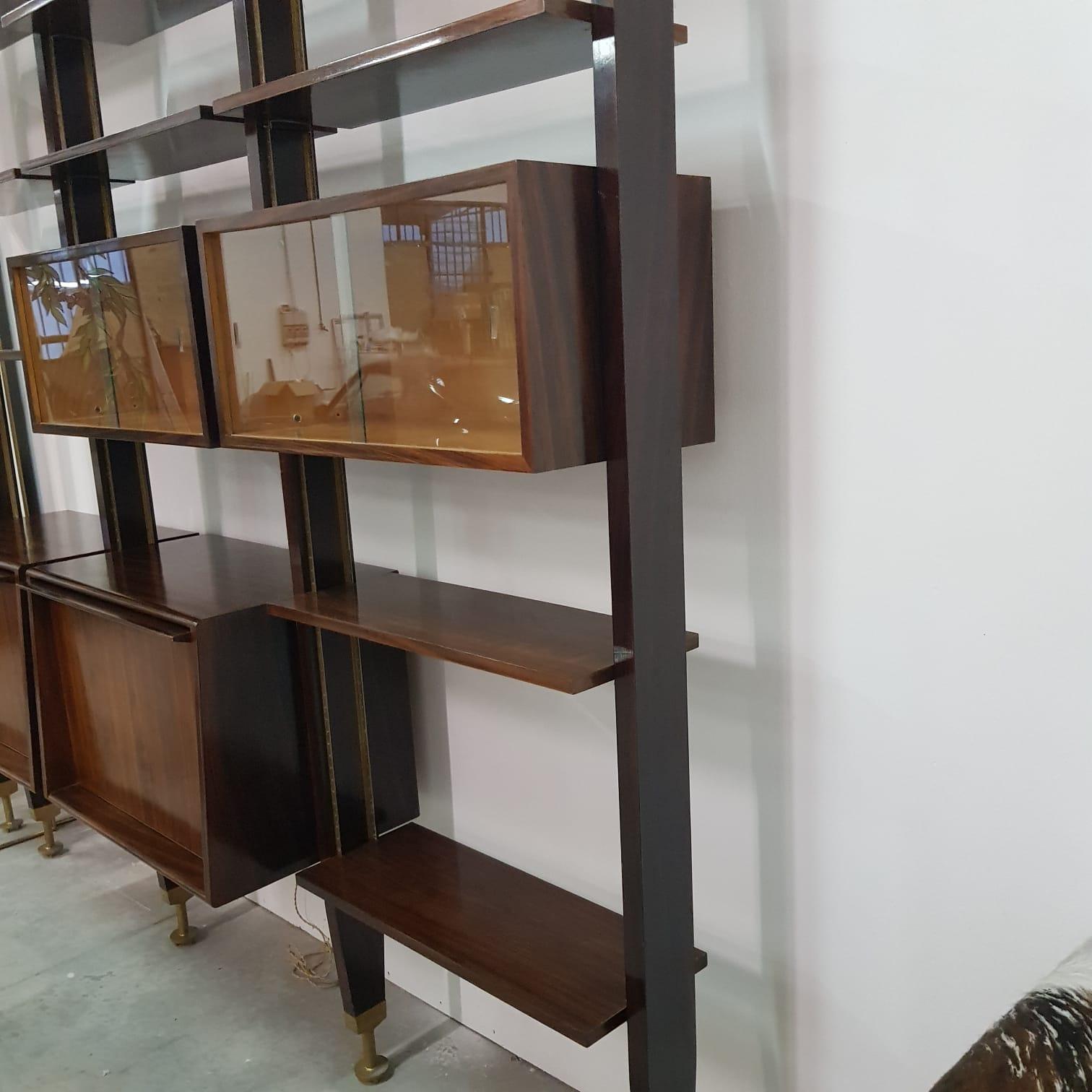 Vintage Italian Rosewood Bookcase Four Uprights and Adjustable Shelves 12