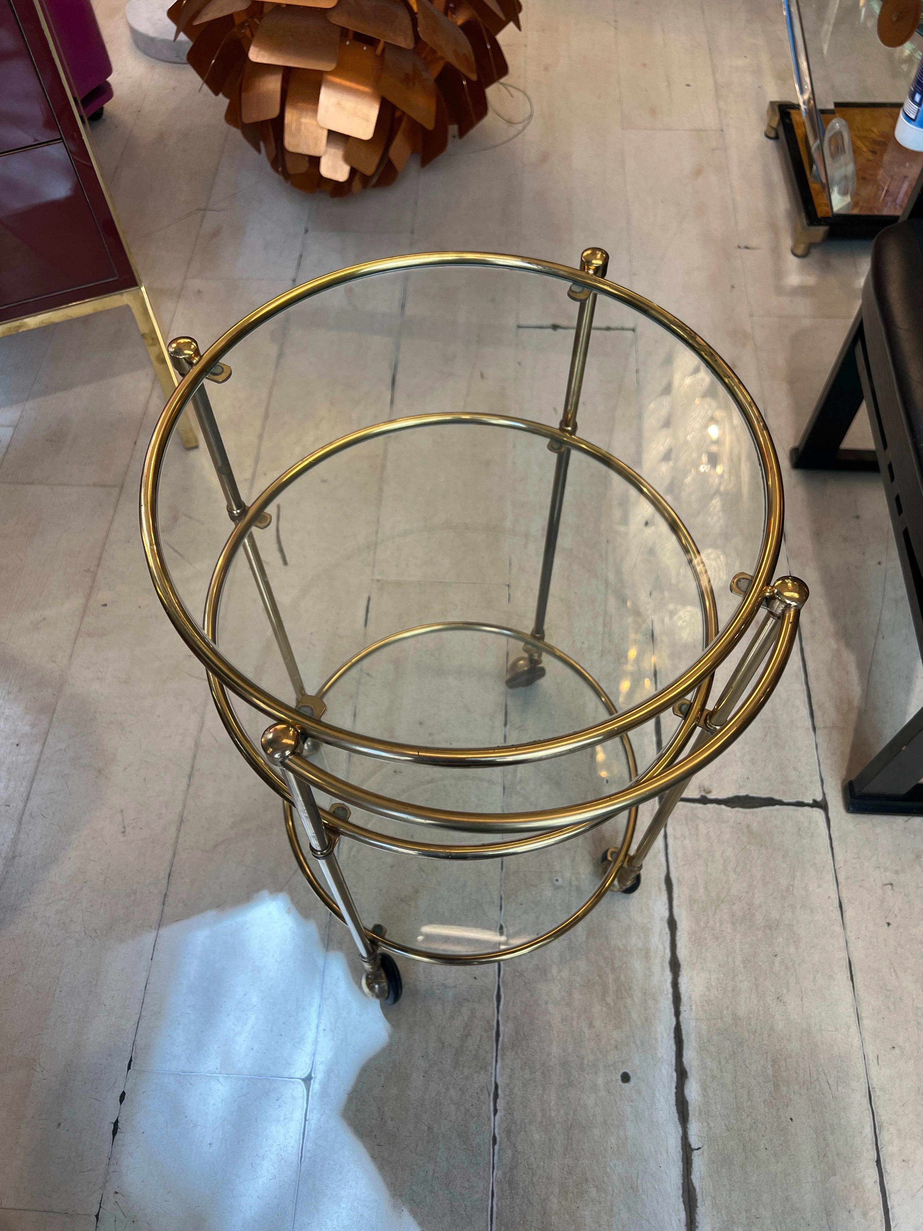 Chariot de bar rond en laiton vintage italien 1970 en vente 6