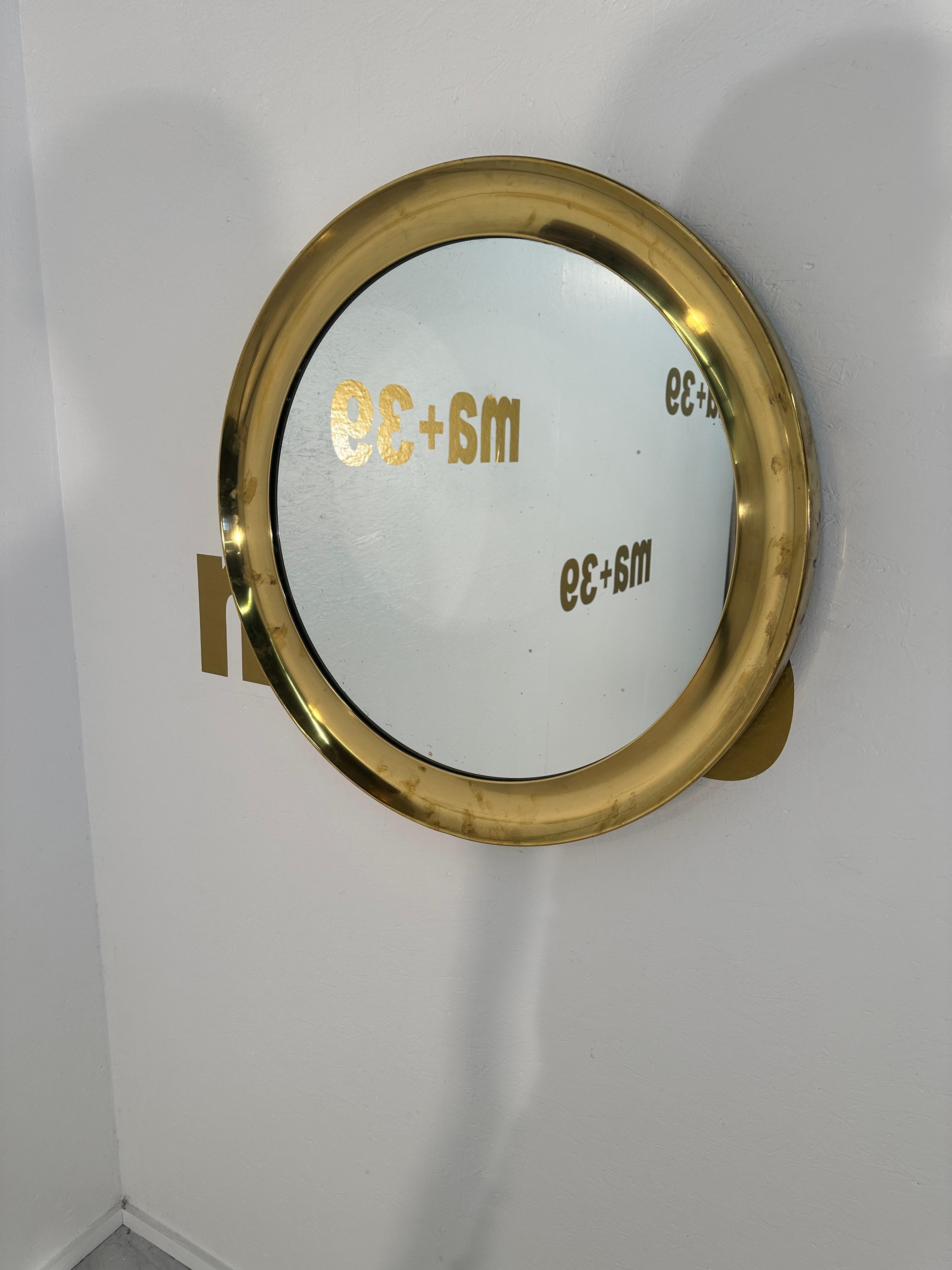 Vintage Italian Round Brass Mirror 1980s In Good Condition For Sale In Los Angeles, CA