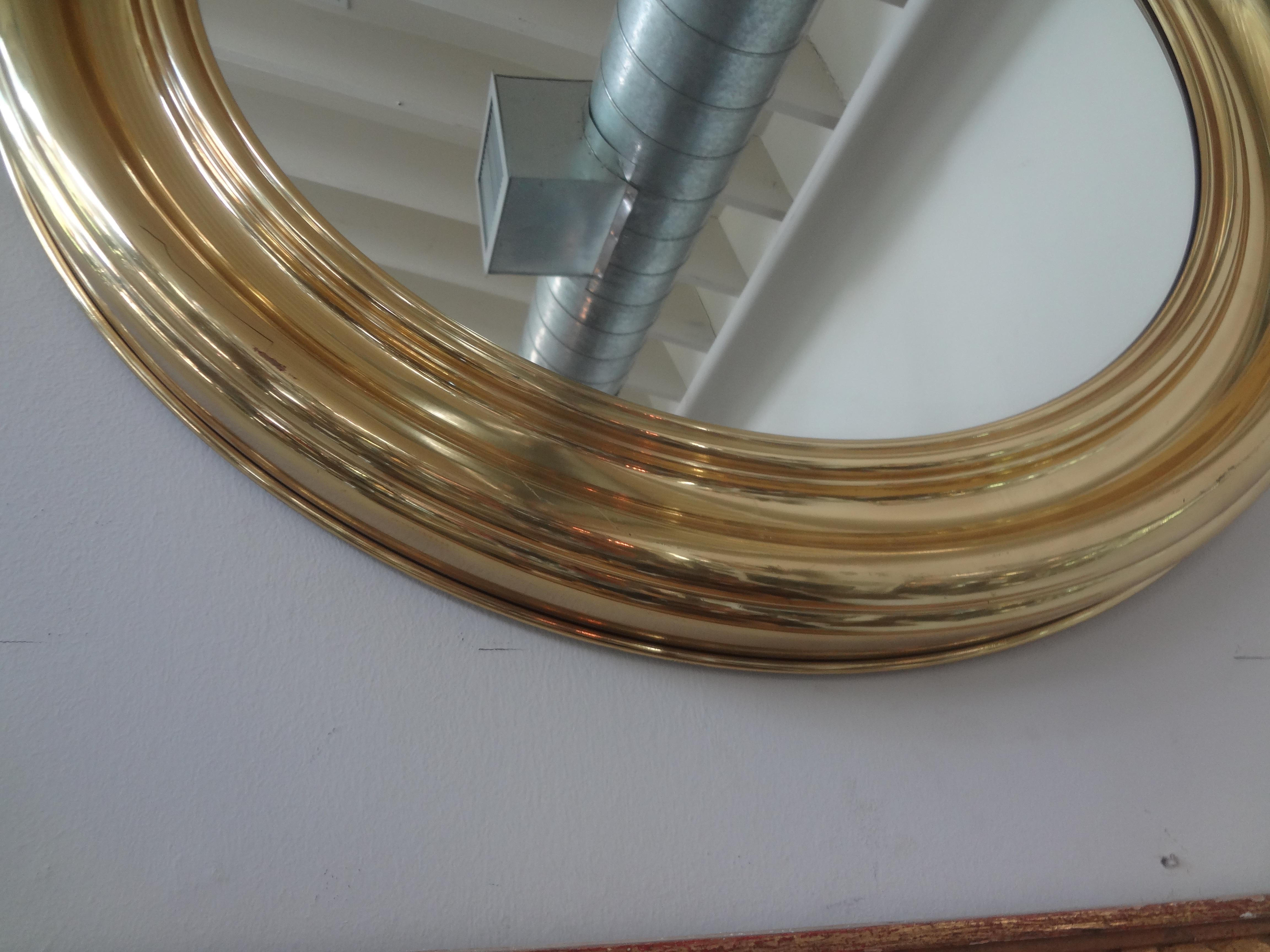 Vintage Italian Round Brass Mirror In Good Condition In Houston, TX