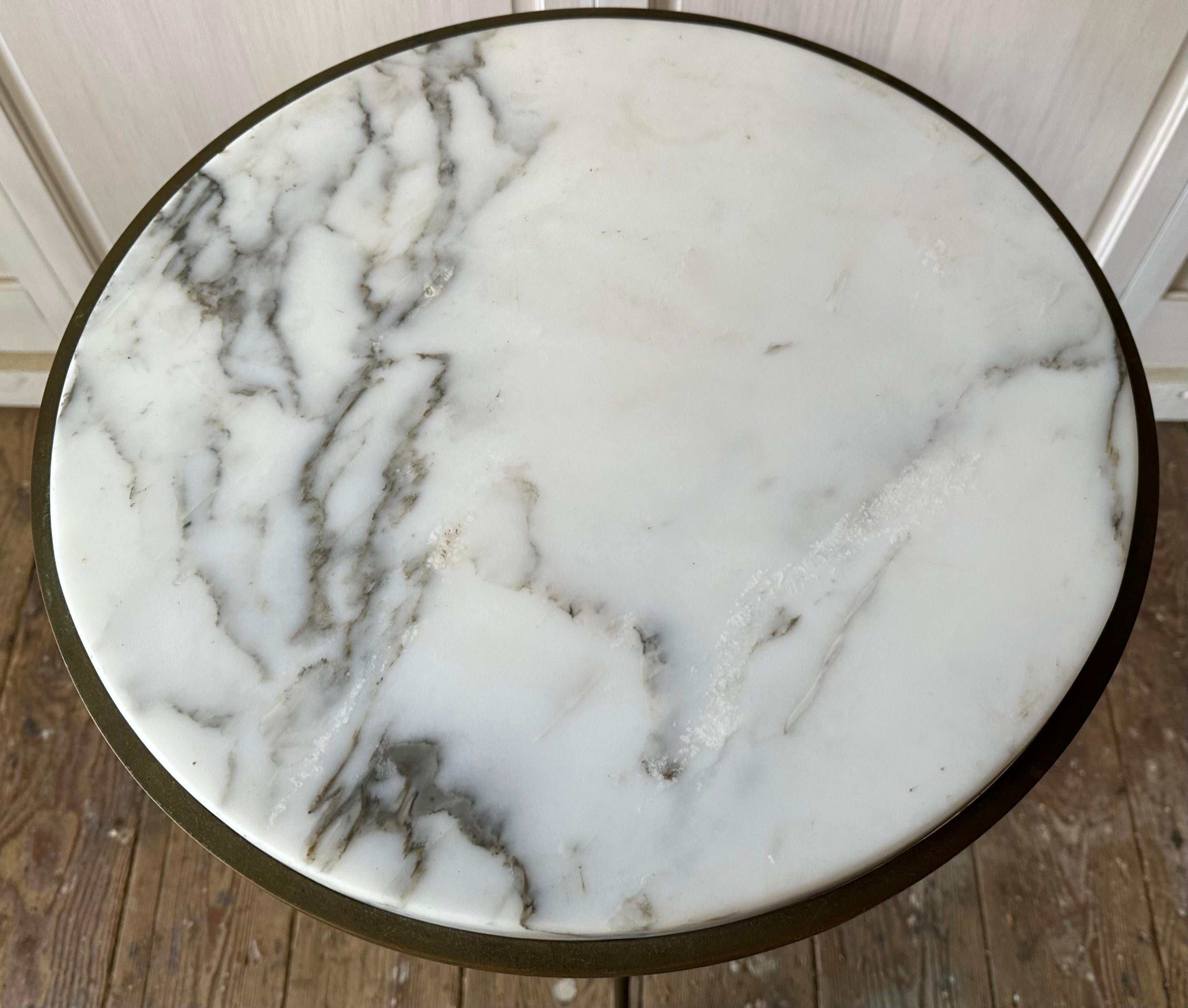 Vintage Italian Round Marble Tripod Side Table or Cocktail Table In Good Condition In Sheffield, MA
