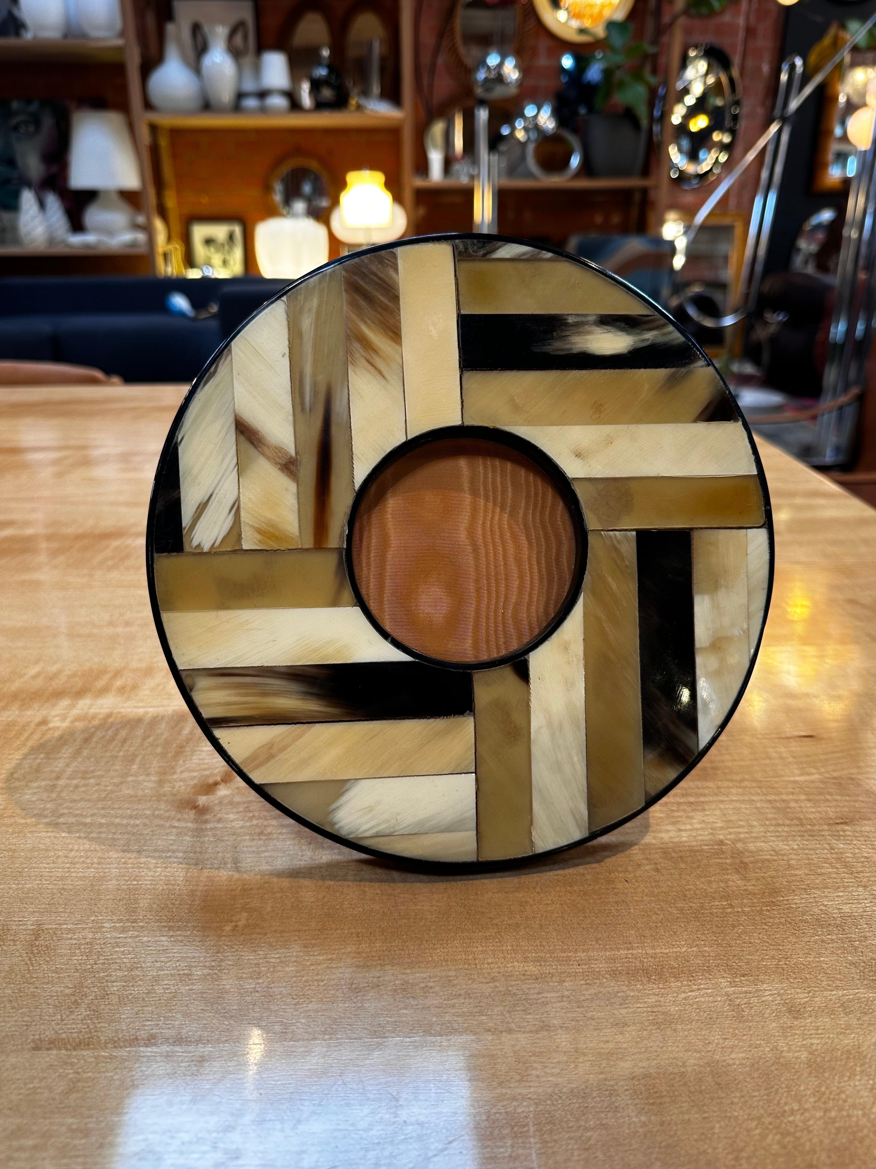 Vintage Italian Round Picture Frame 1980s In Good Condition For Sale In Los Angeles, CA