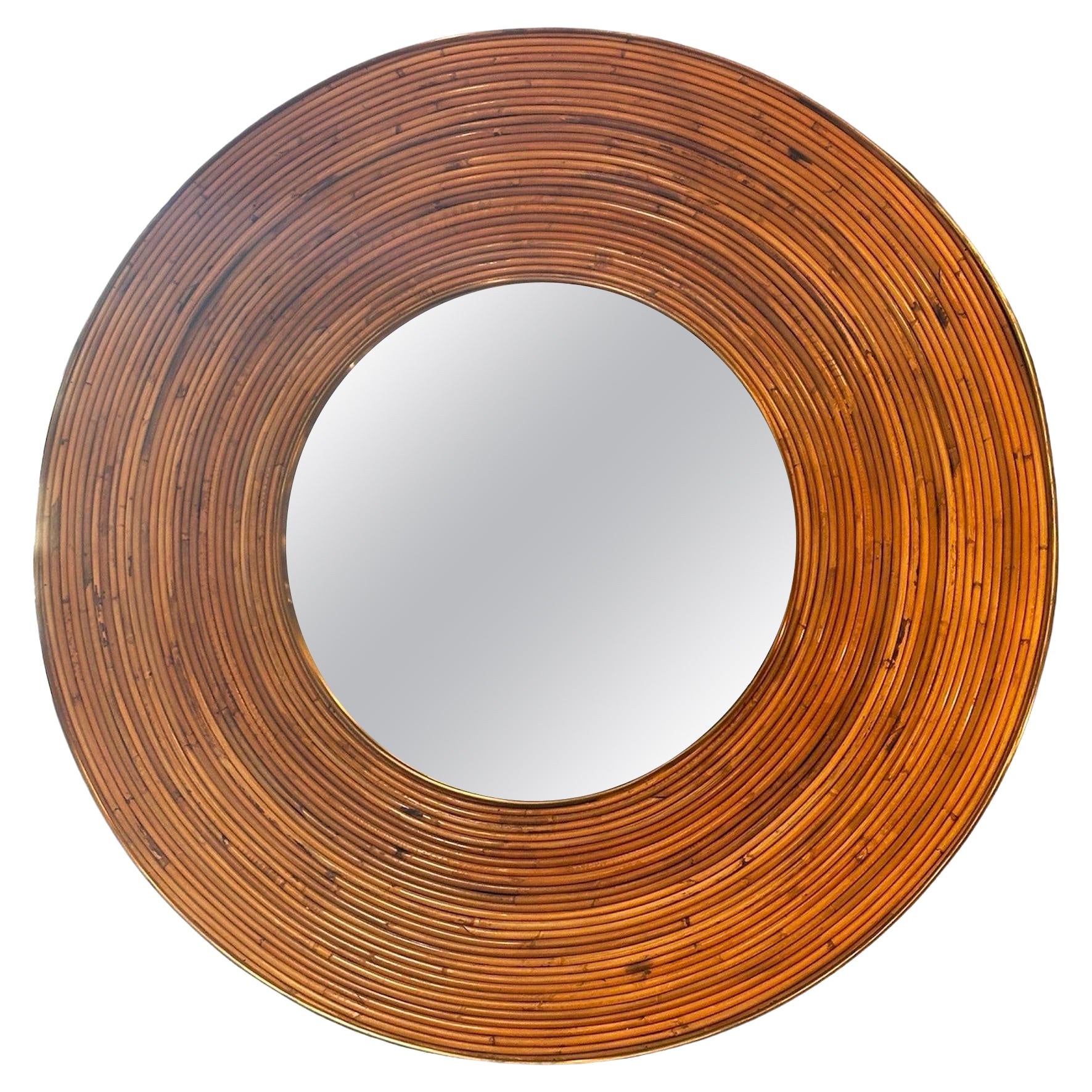 Specchio da parete italiano vintage rotondo in rattan e ottone anni '80 in vendita
