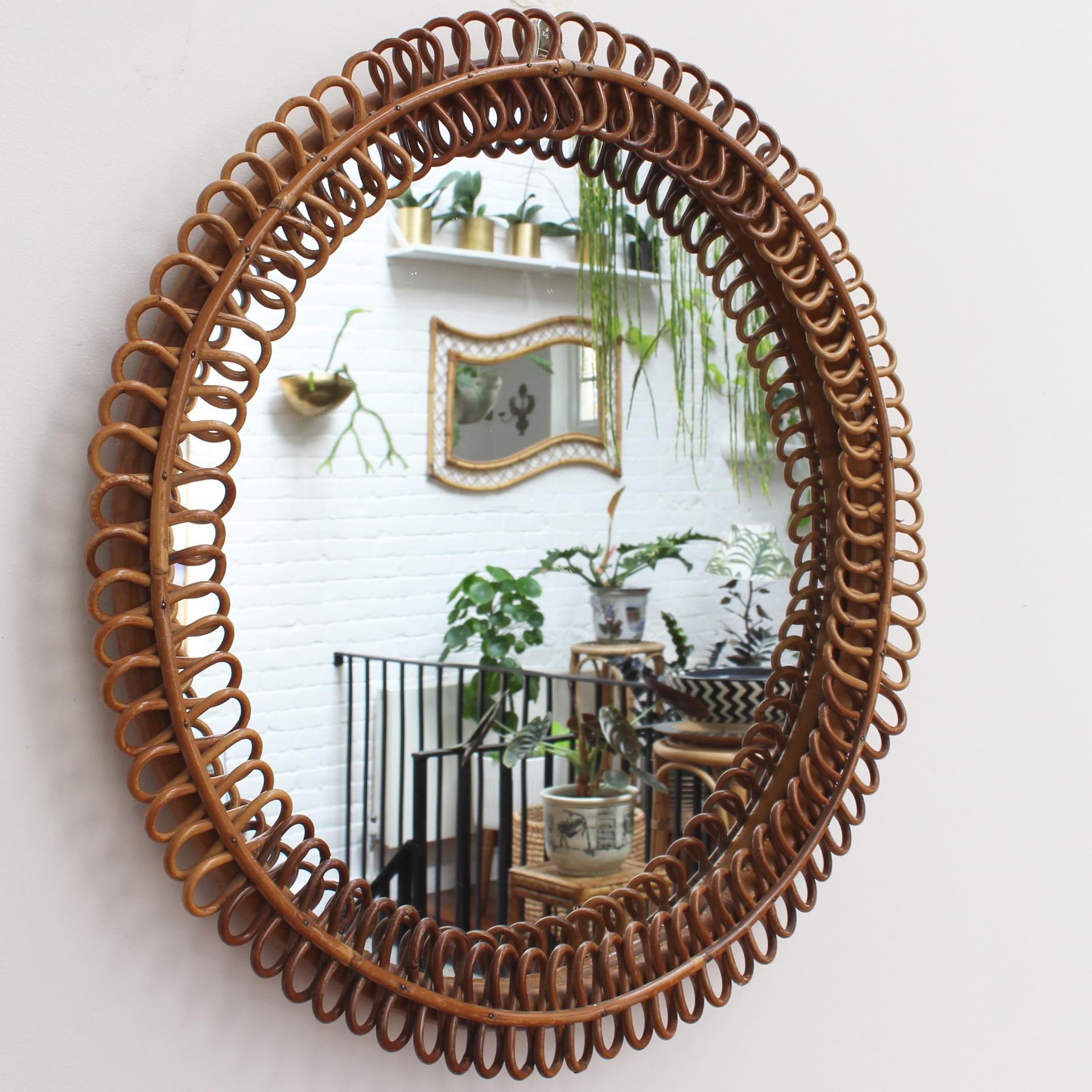 Vintage Italian Round Rattan Wall Mirror, 'circa 1960s' In Good Condition In London, GB