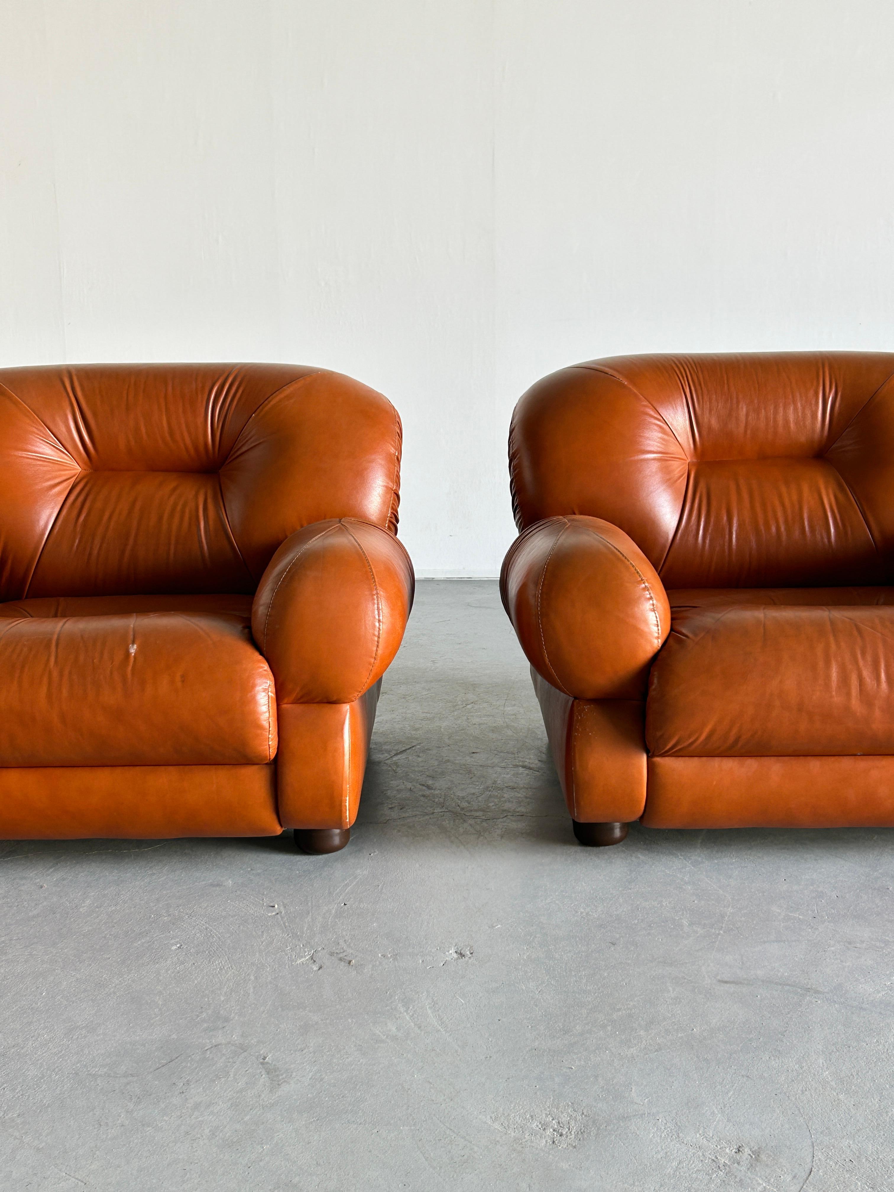 Vintage Italian Ruched Cognac Leather Mid-Century Modern Seating Set, 1970s For Sale 5