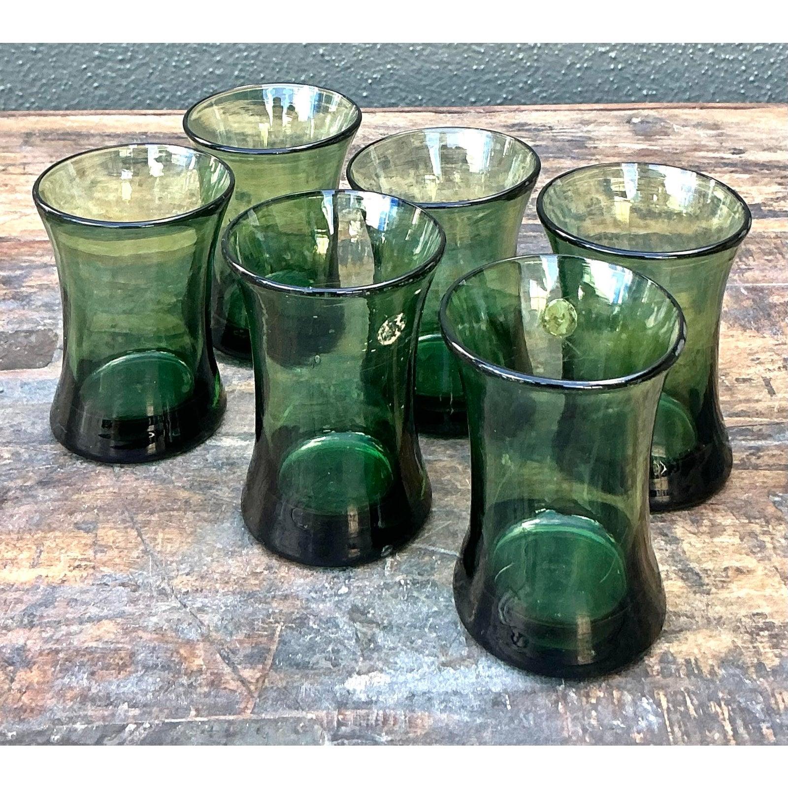 Vintage Italian Rustic Glass Schnapsgläser - Set von 6 (Rustikal) im Angebot