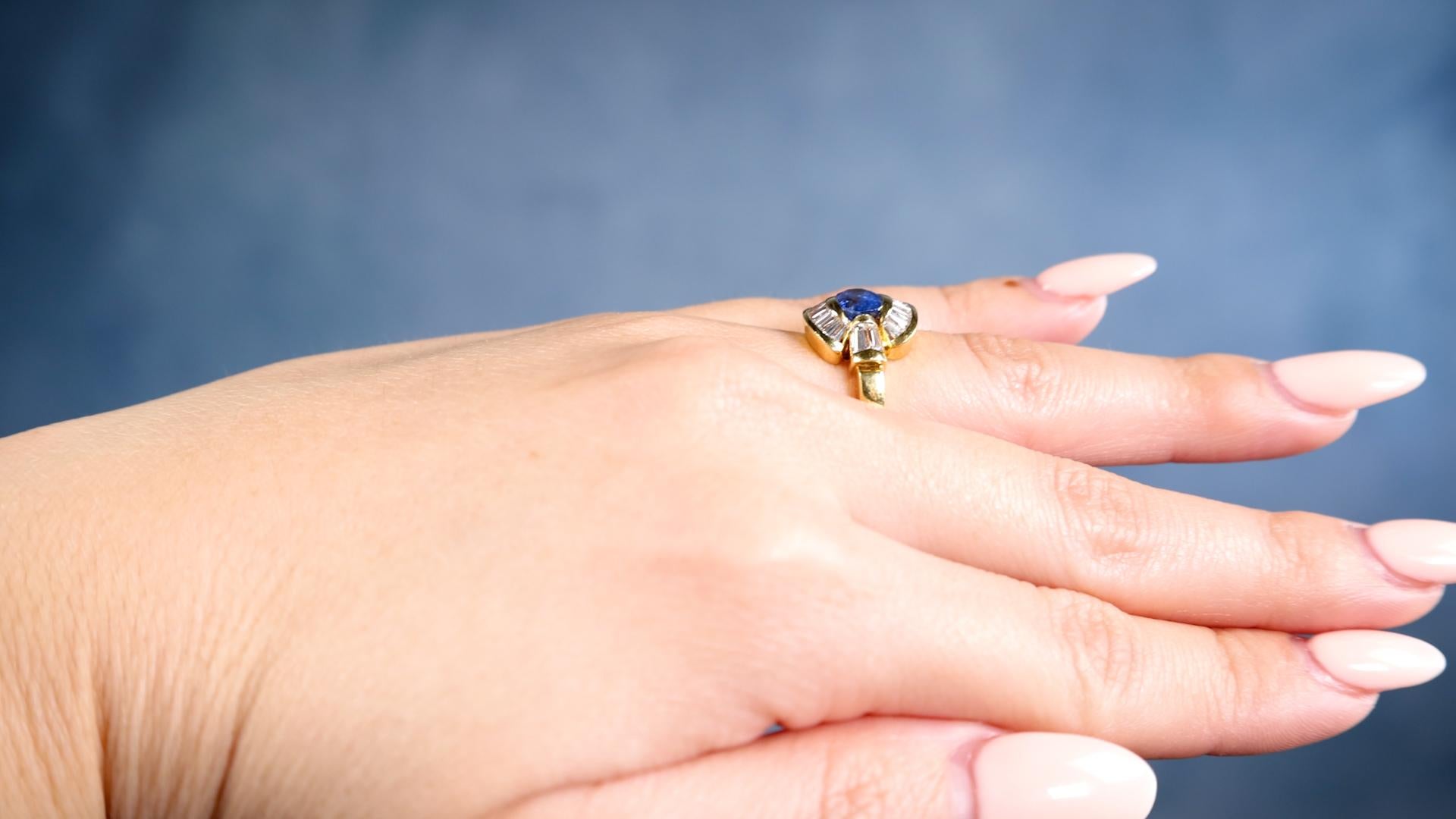 Mixed Cut Vintage Italian Sapphire Diamond 18k Yellow Gold Ring For Sale