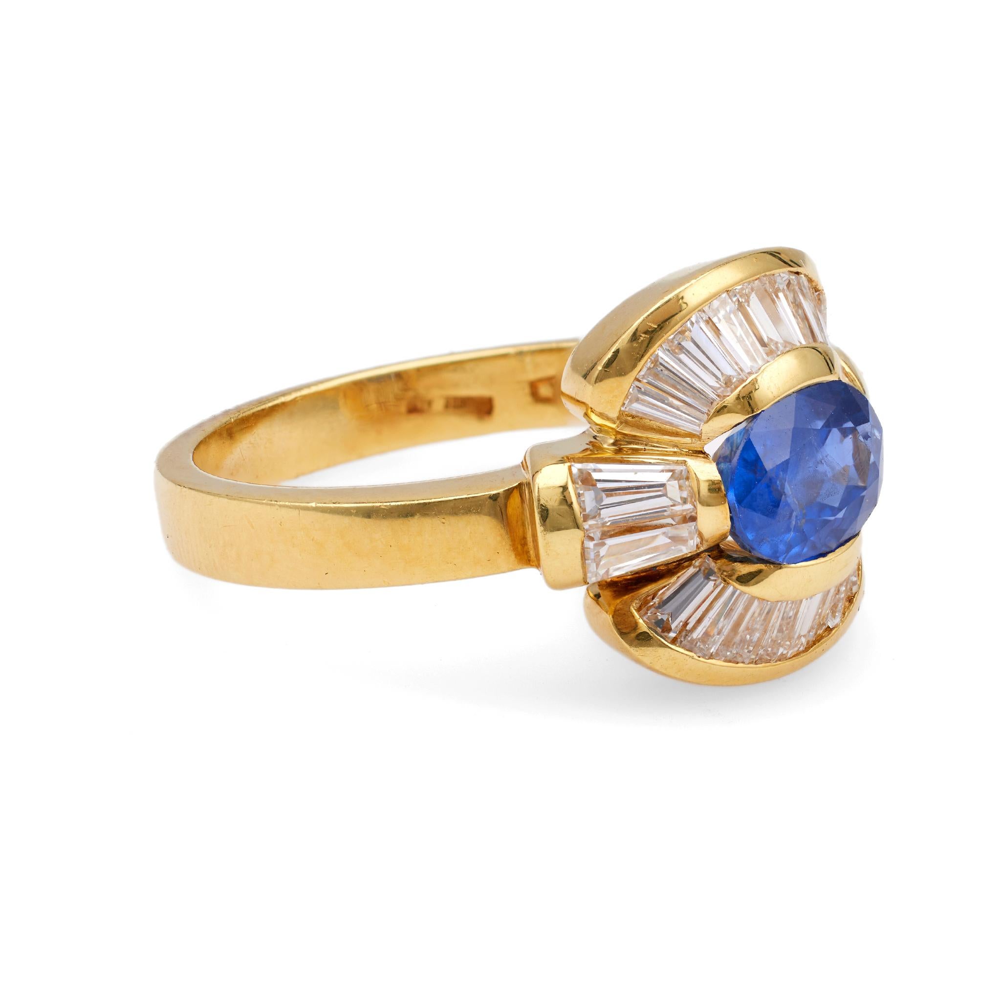 Vintage Italian Sapphire Diamond 18k Yellow Gold Ring In Good Condition For Sale In Beverly Hills, CA