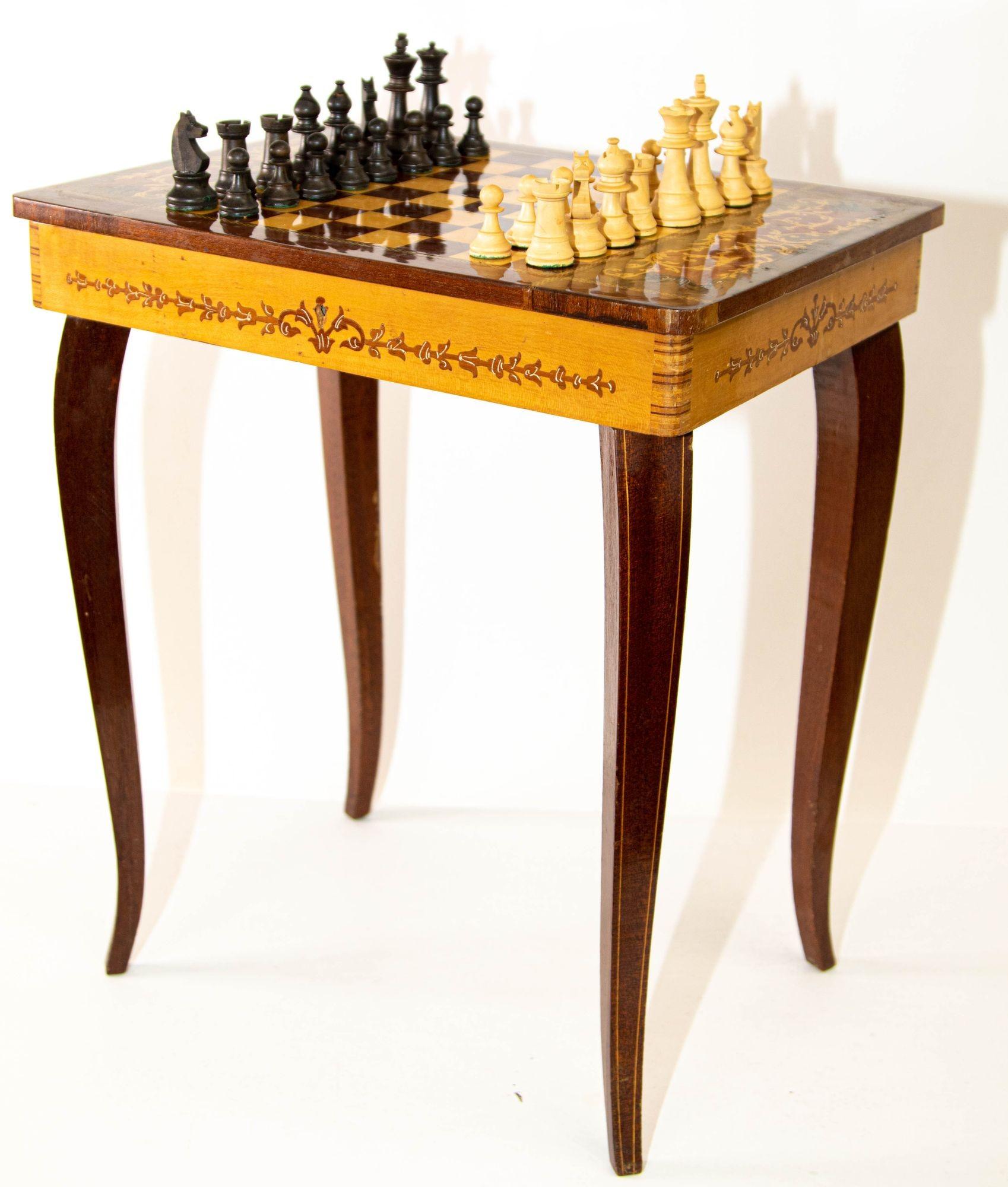 Vintage Italian Satinwood Inlaid Marquetry Music Box Side Table, Chess Game Tabl For Sale 6