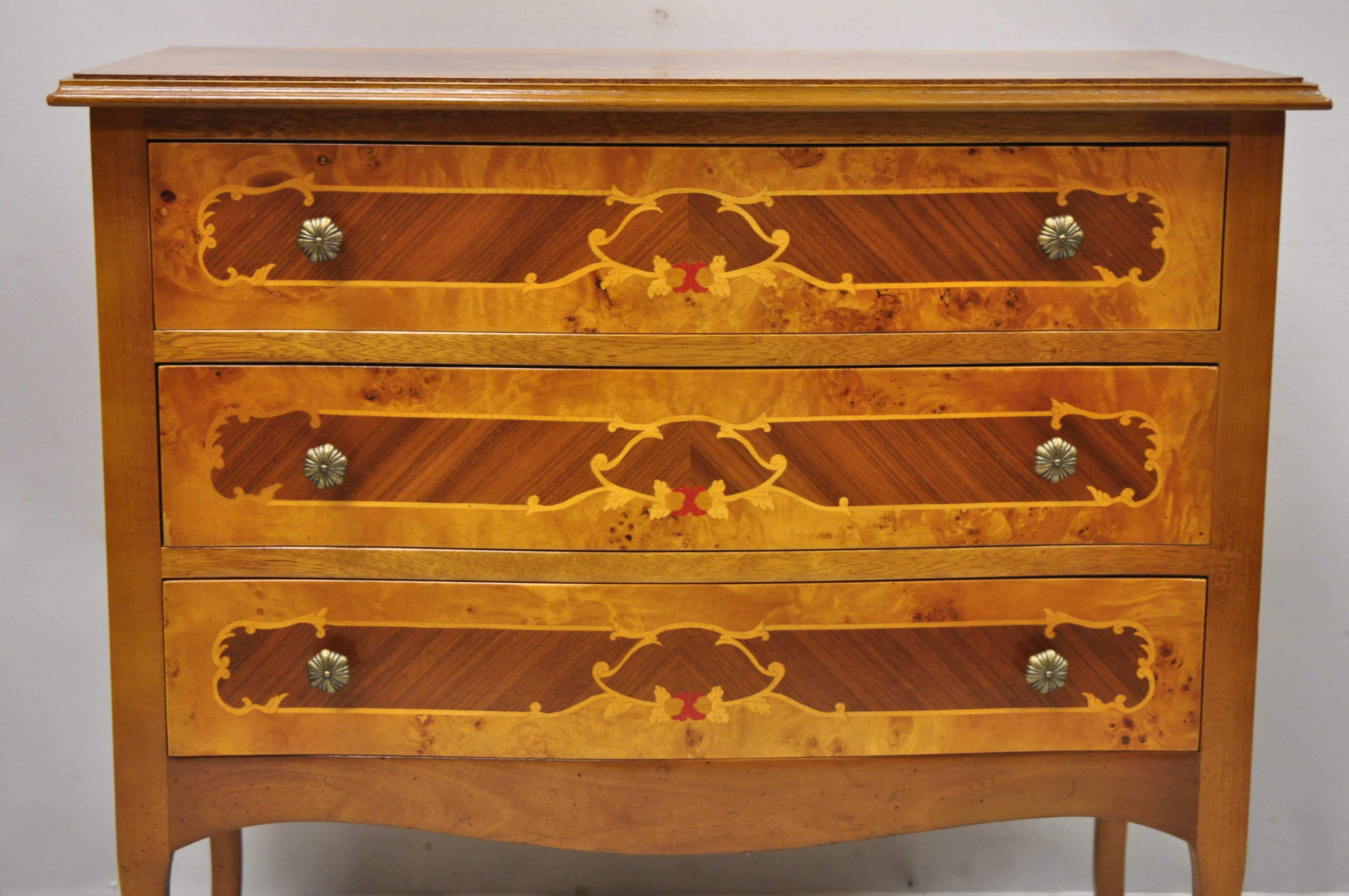 Vintage Italian satinwood inlay 3 drawer chest commode side cabinet. Item features satinwood floral inlay, nice smaller size, beautiful wood grain, cabriole legs, 3 drawers, solid brass hardware, quality Italian craftsmanship, great style and form,