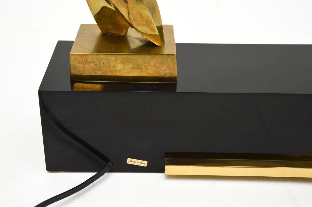 Lampe de table italienne sculpturale vintage en bronze par Maxime Delo en vente 4