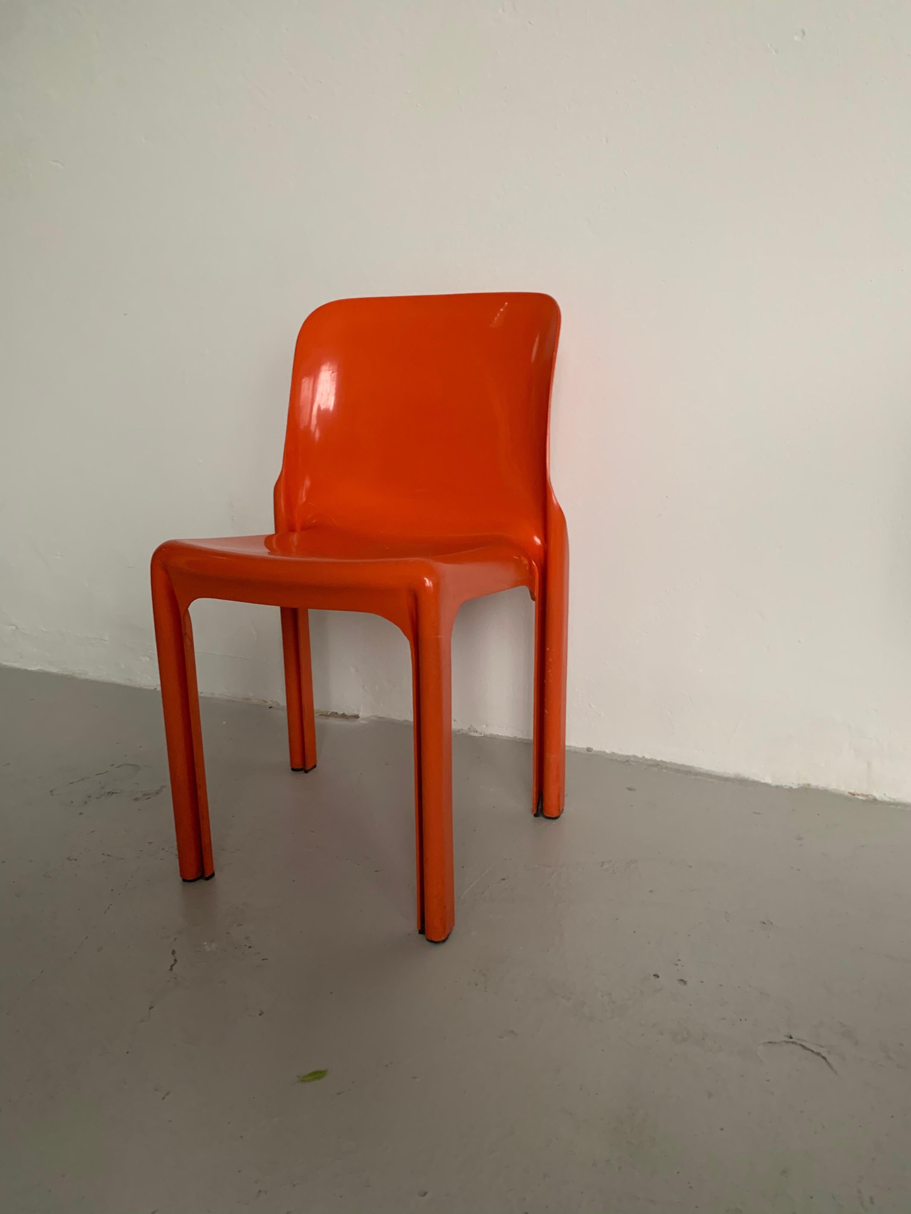 Modern Vintage Italian Selene Chair in Orange Plastic, by Vico Magistretti for Artemide