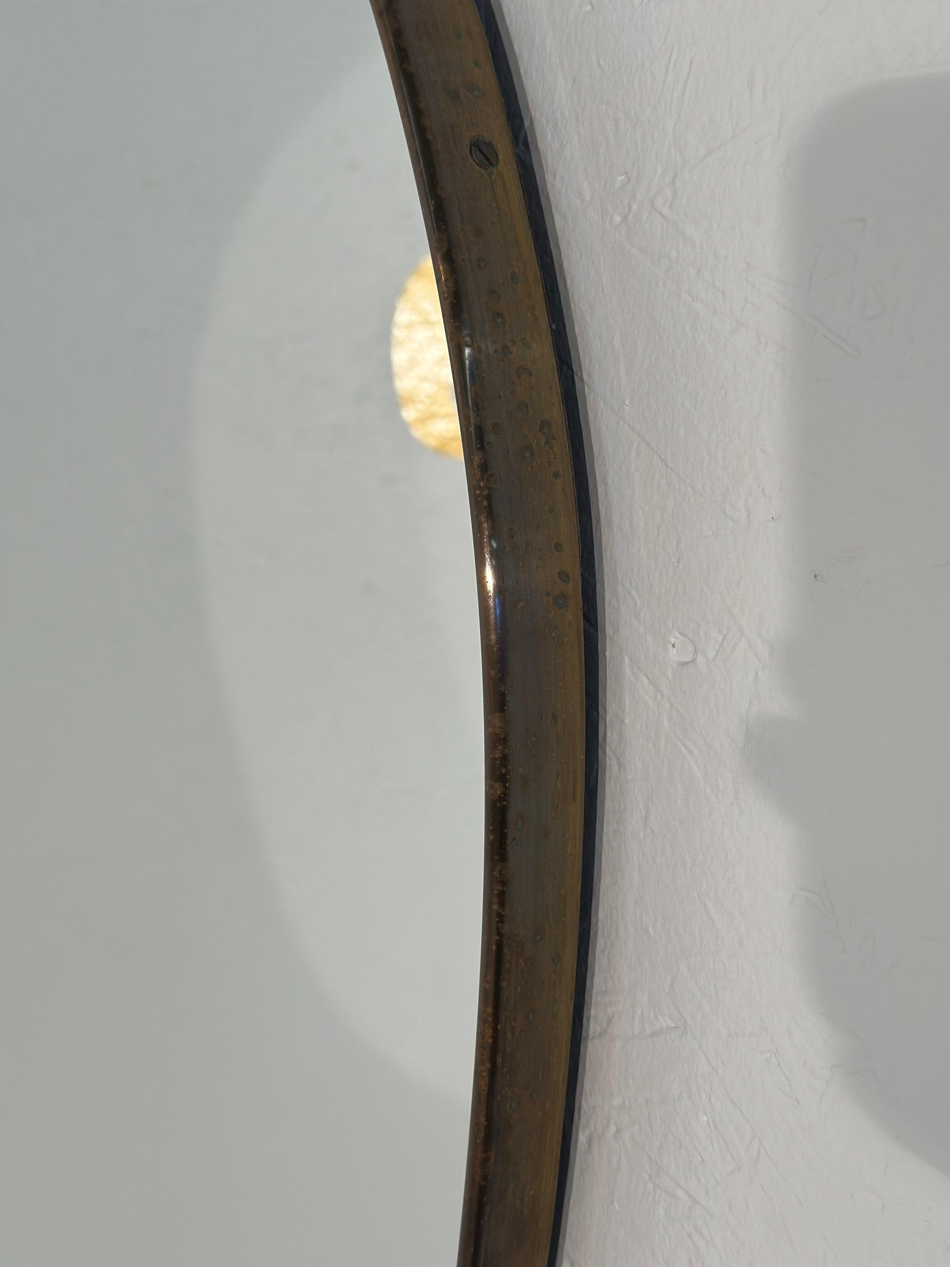 Vintage Italian Semi Oval Wall Mirror 1970s In Good Condition For Sale In Los Angeles, CA