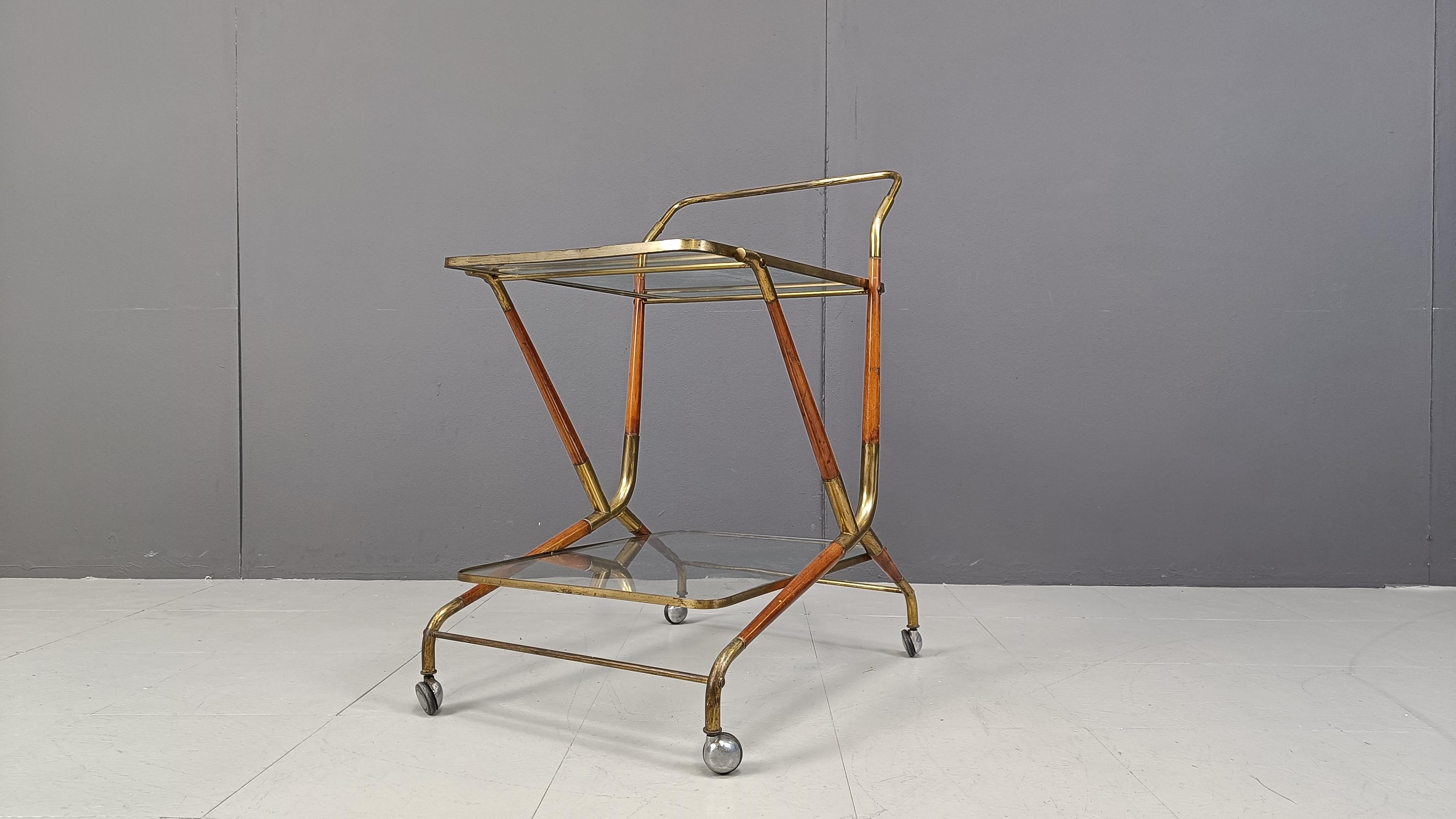Italienischer Servierwagen im Vintage-Stil von Cesare Lacca, 1950er Jahre (Messing) im Angebot