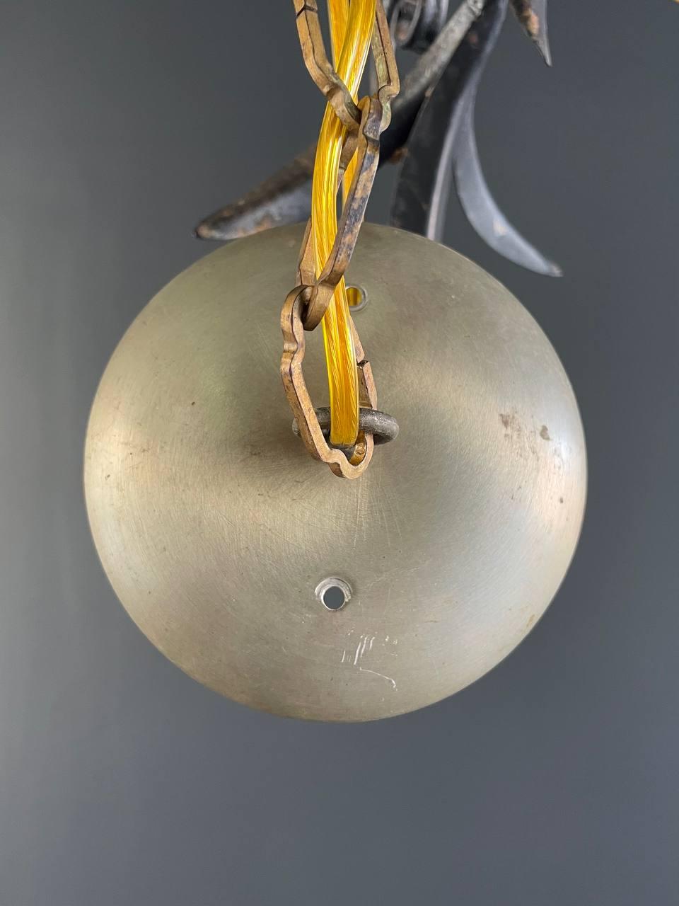 Lampadario italiano d'epoca in legno intagliato a forma di covone di grano in vendita 3