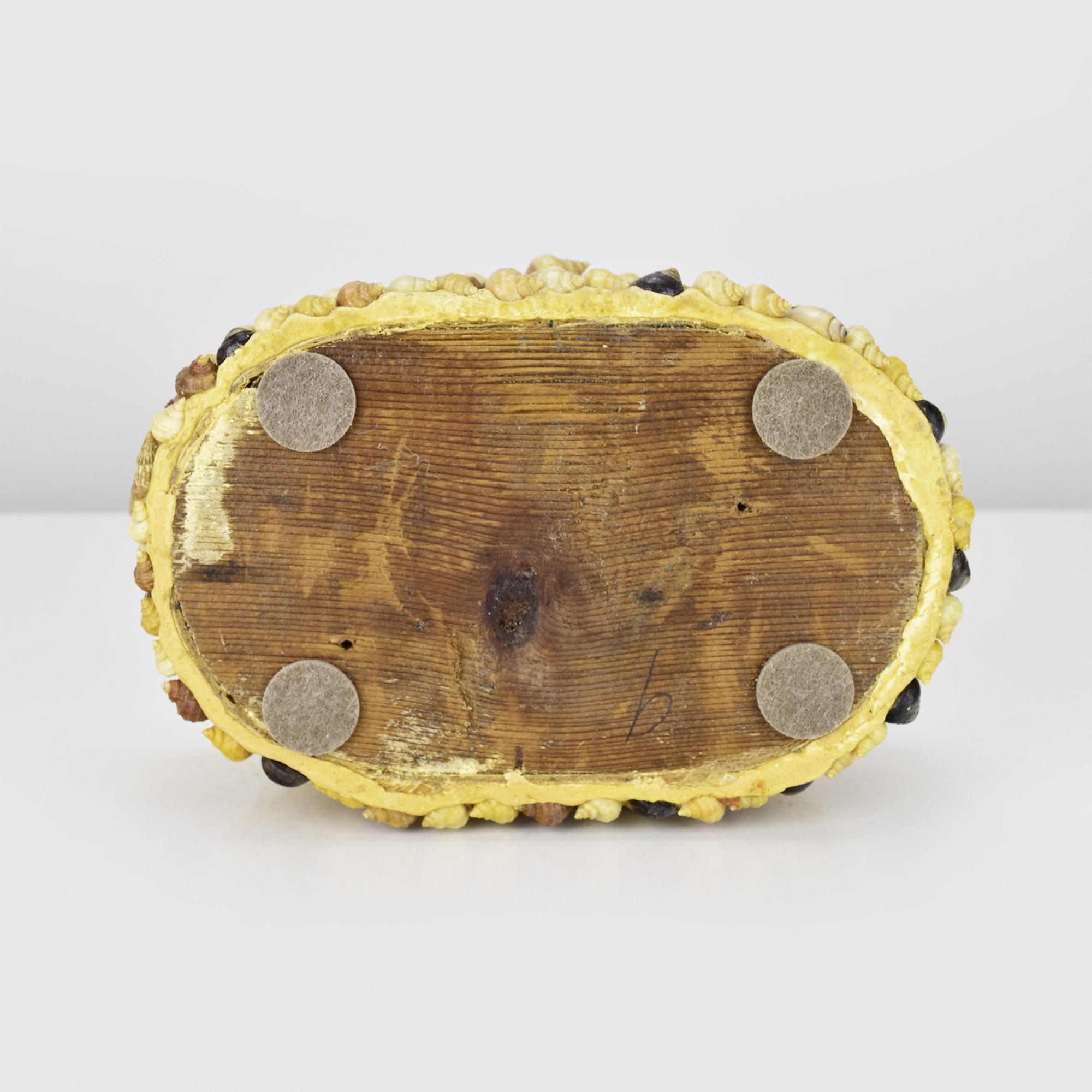 Boîte à bijoux italienne Grotto incrustée de coquillages, intérieur doublé, vers 1950 Bon état - En vente à Bad Säckingen, DE