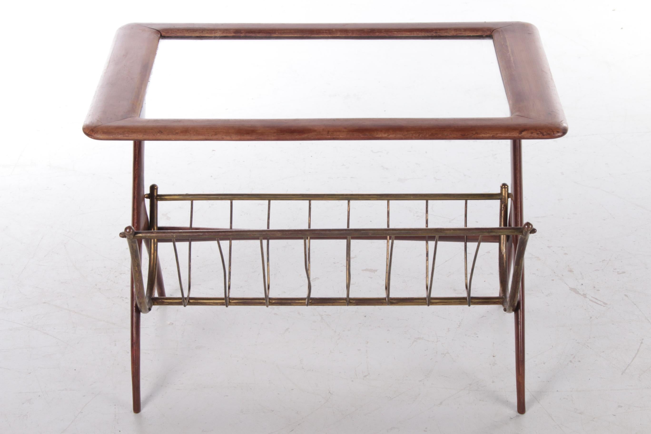 Mid-20th Century Vintage Italian Side Table with Magazine Rack by Ico Parisi, 1960s For Sale