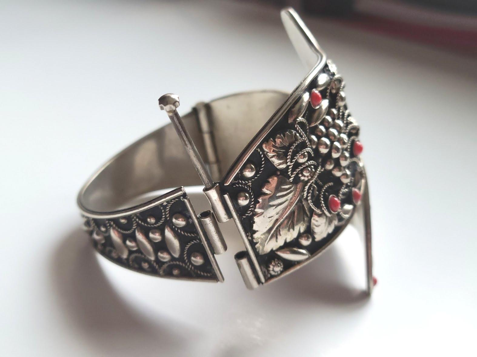 Vintage Italian Silver Bracelet For Sale 1