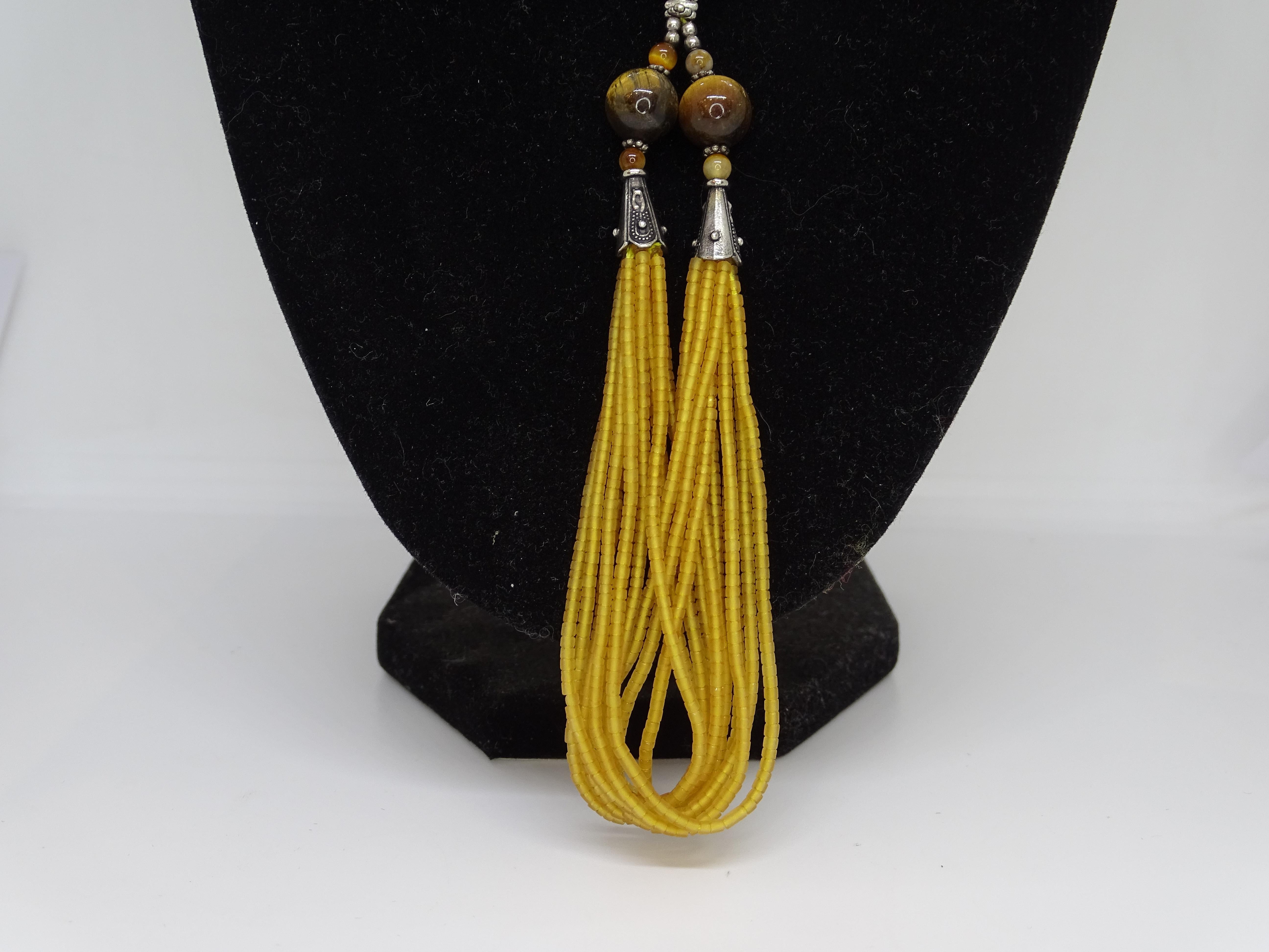 Italiano vintage  collana di gala in argento pietre e occhio di tigre in vendita 2