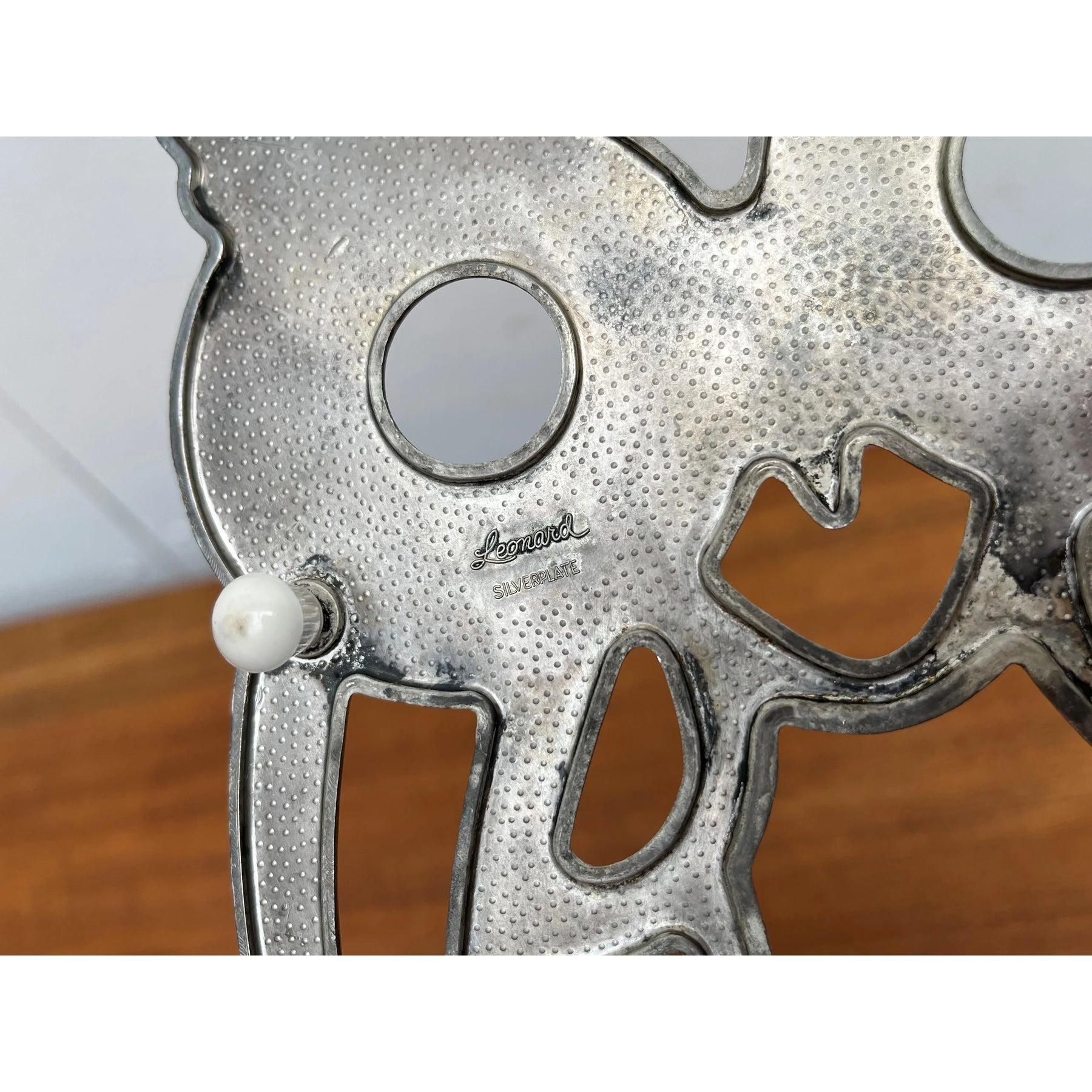 Plateau de table italien vintage en métal argenté avec motif de hibou de Leonard en vente 4