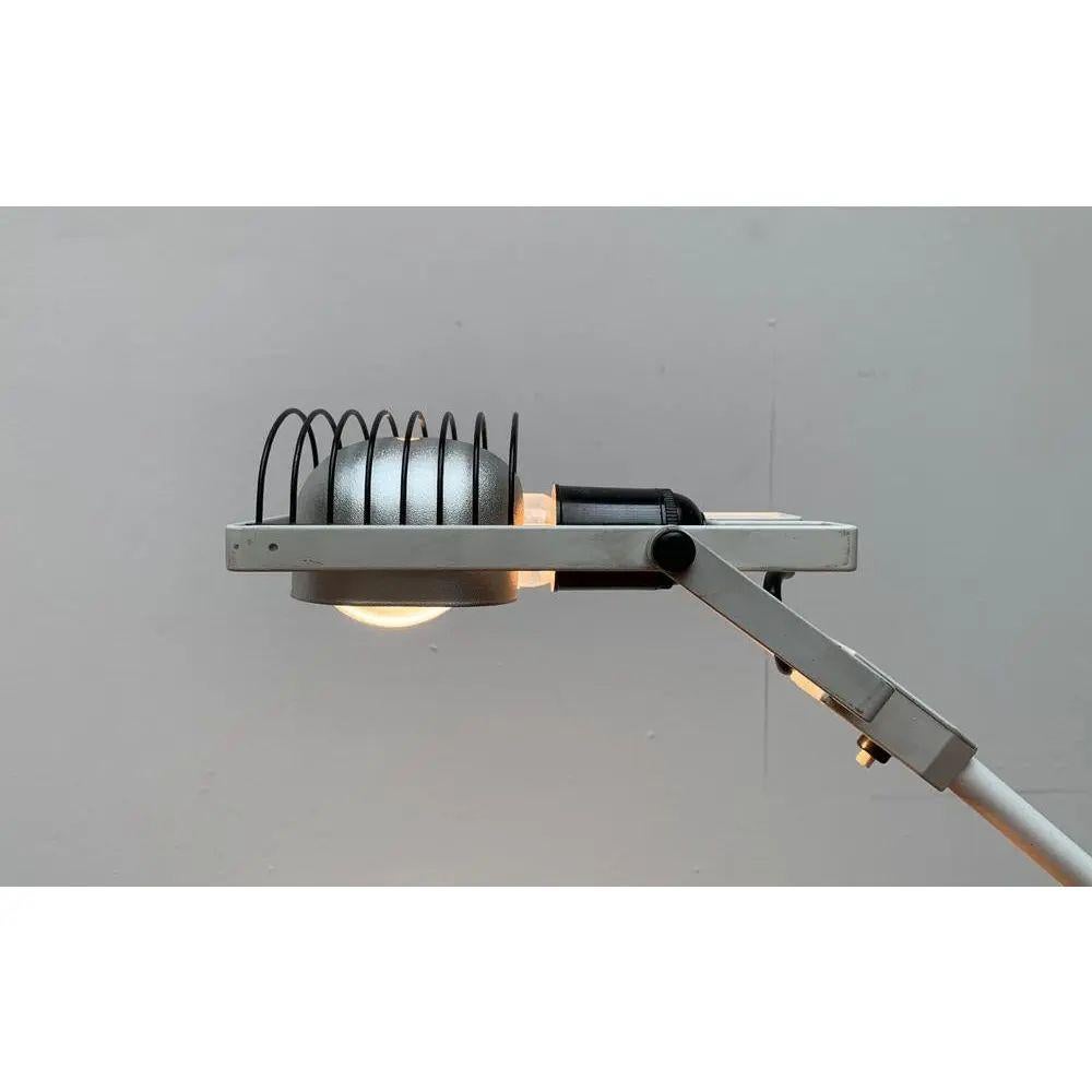 Mid-Century Modern Vintage Italian Sintesi Morsetto Table Lamp by Ernesto Gismondi, 1970s For Sale