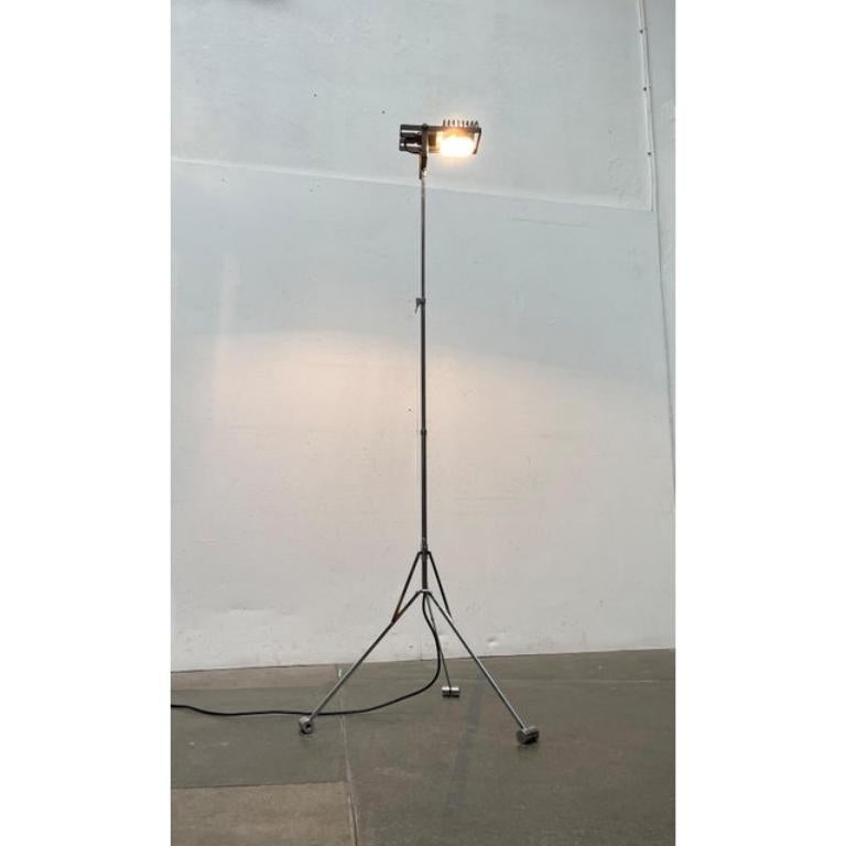 Lampada da terra pieghevole Sintesi Terra, Vintage Italian Lamp, anni '70 in vendita 4