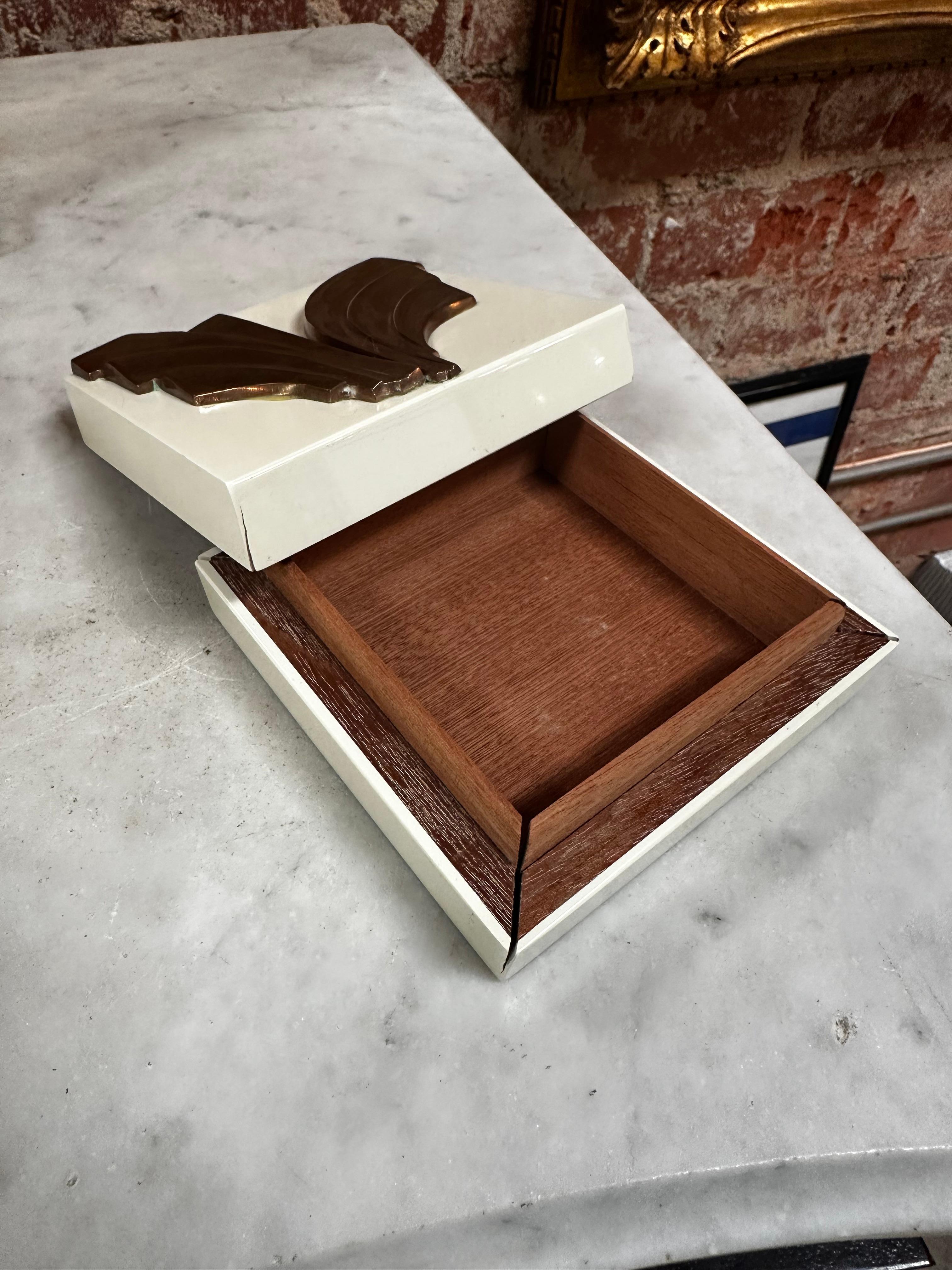 Mid-Century Modern Vintage Italian Small Bronze and Wood Box by Esa Fedrigolli, 1960 For Sale