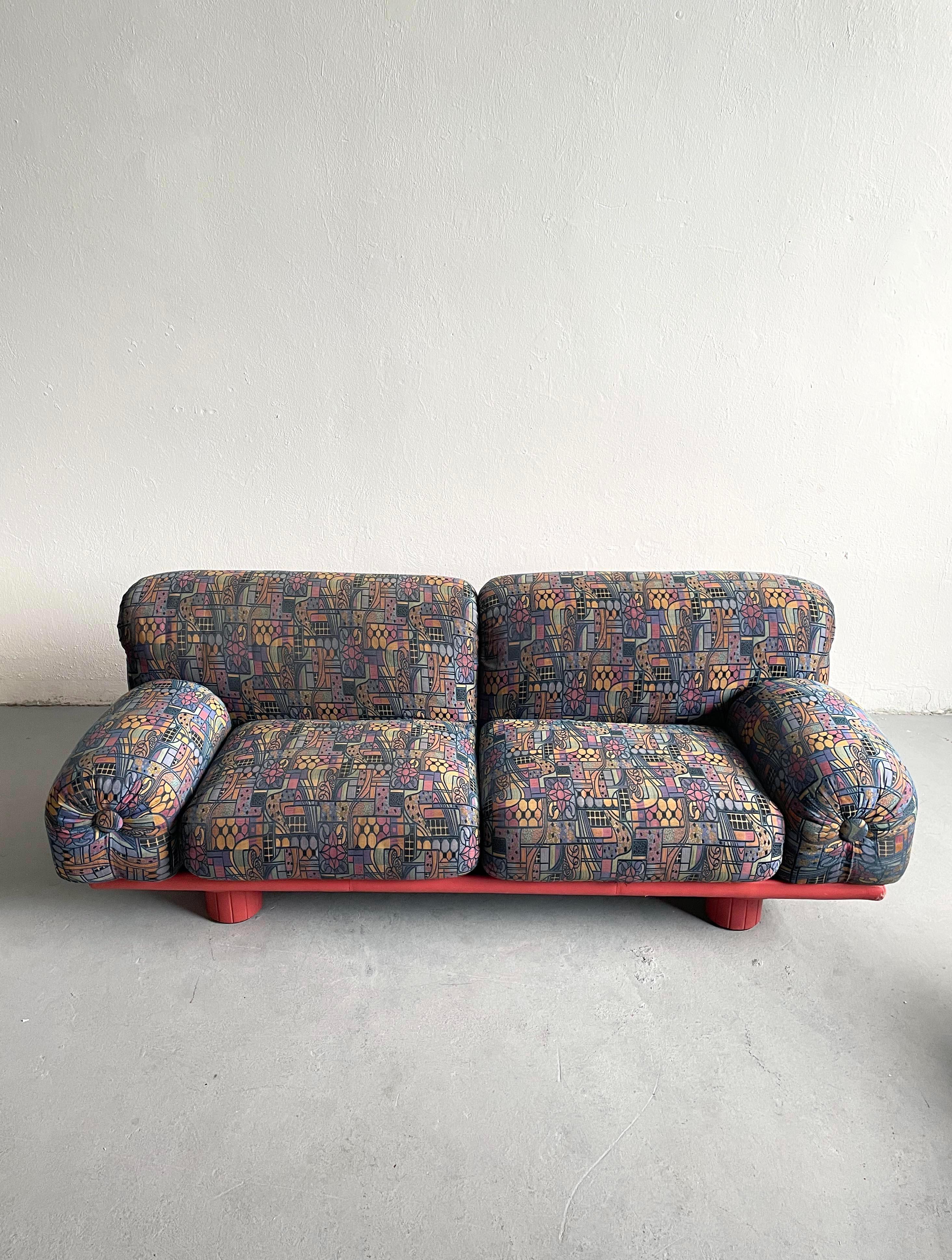 Post-Modern Vintage Italian Sofa Designed by Carlo Bartoli for Rossi di Albizzate, 1980s For Sale