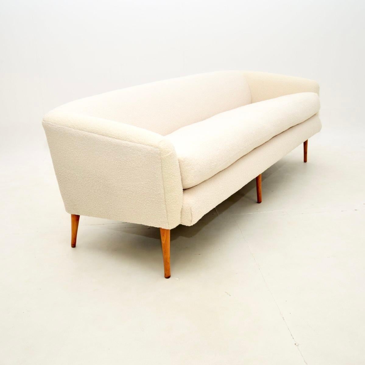 Vintage Italian Sofa In Good Condition In London, GB