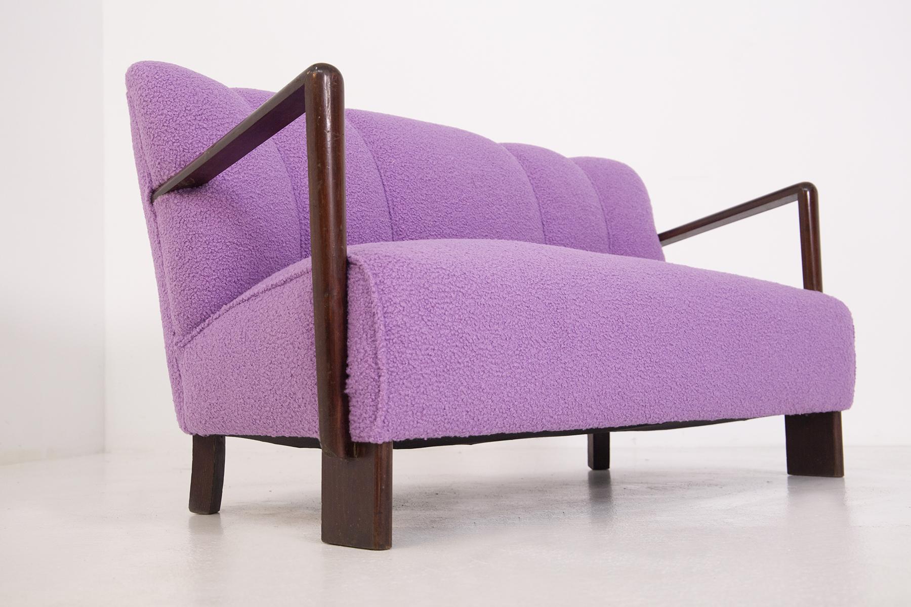 Vintage Italian Sofa in Purple Bouclè Fabric, Restored In Good Condition In Milano, IT