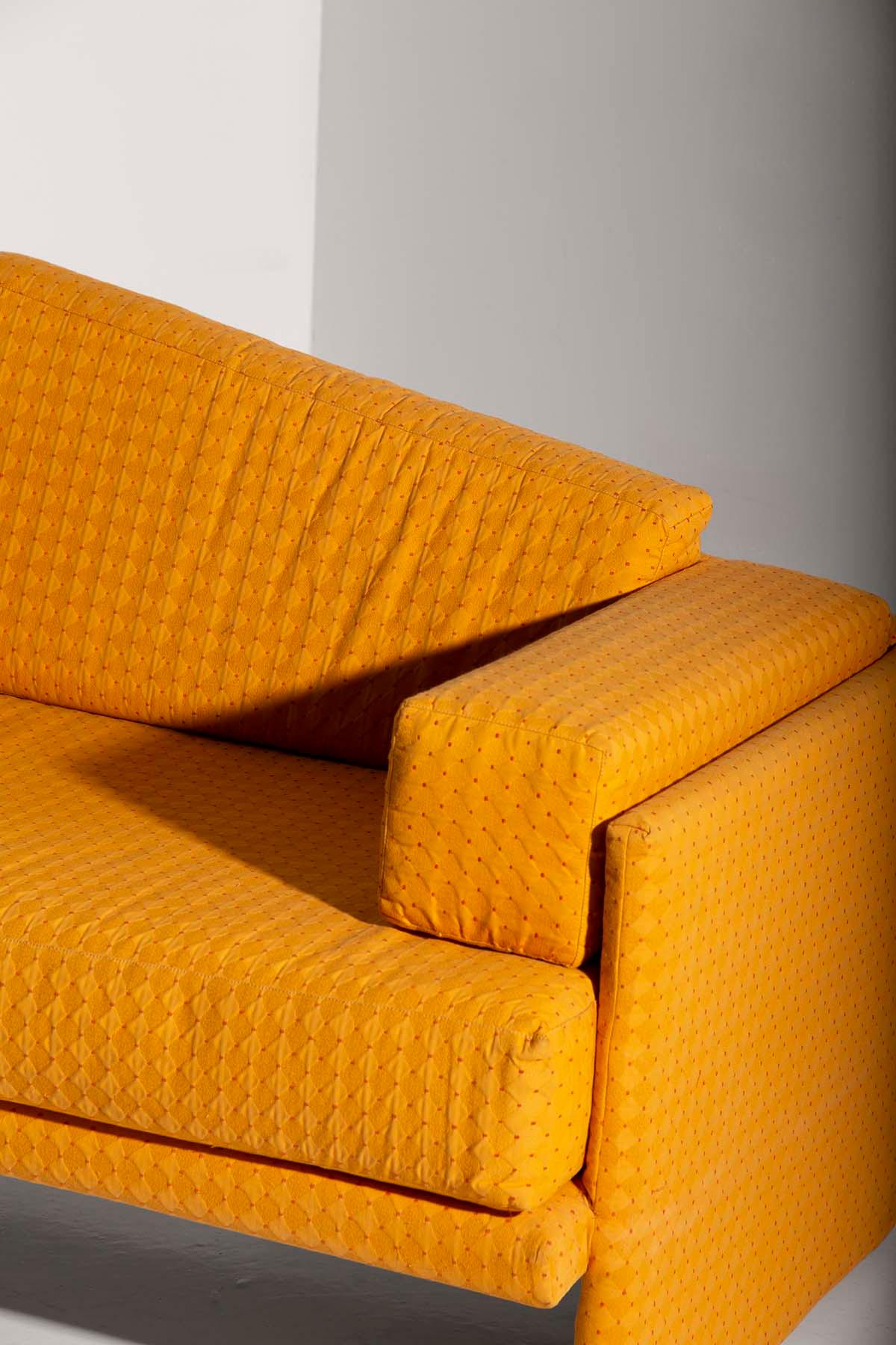 Vintage Italian Sofa in Yellow Fabric For Sale 1
